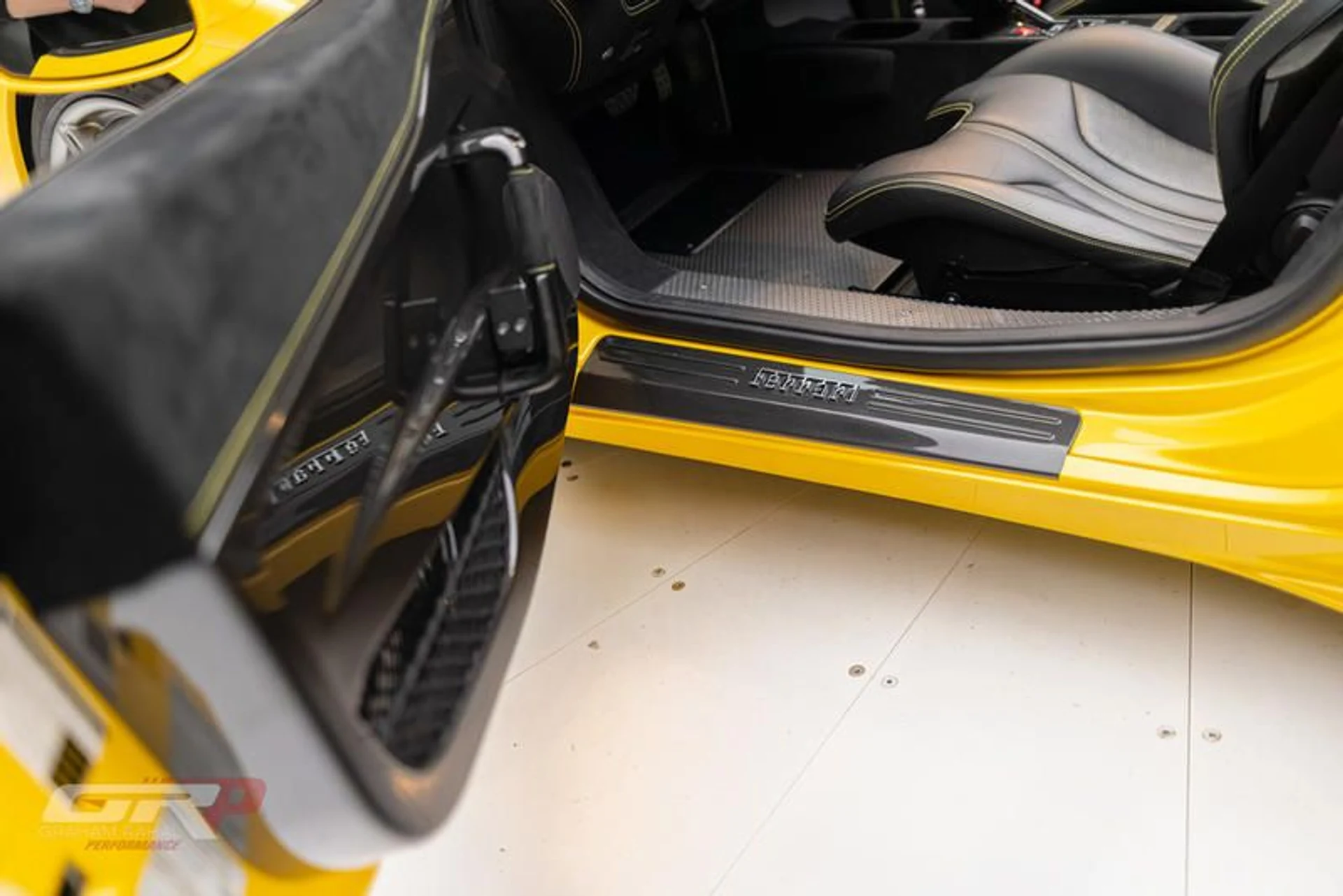 mph032_612877899_24_A7_DA_52_915_C_4_EDE_A20_E_FA_696_B9_A049_C_427150a753