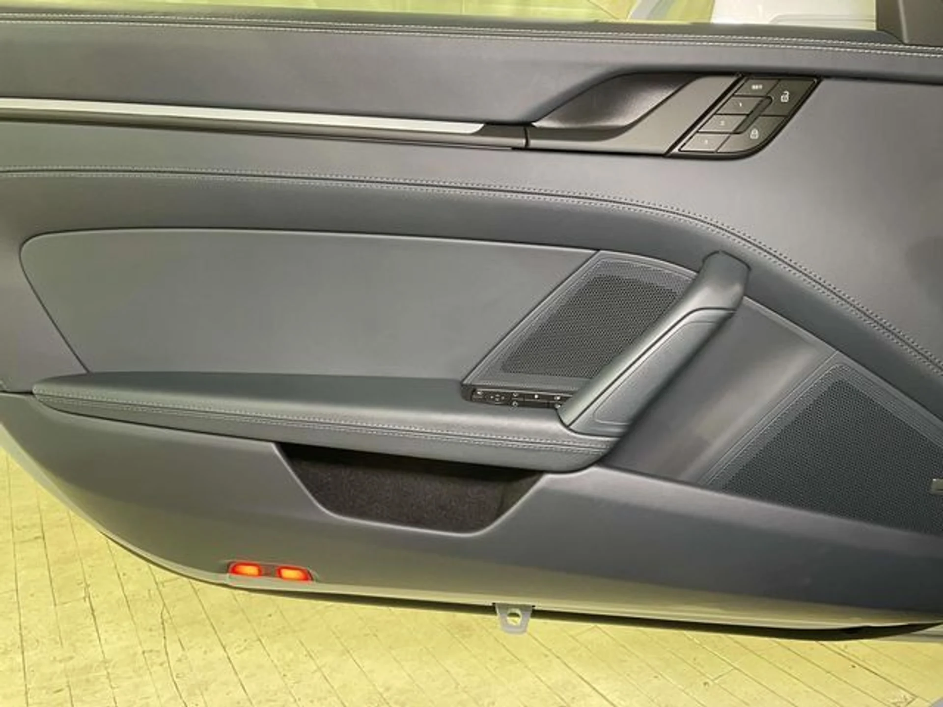 mph032_618449973_09100a0f72643371b61d2987c9e09942x_02750684c2