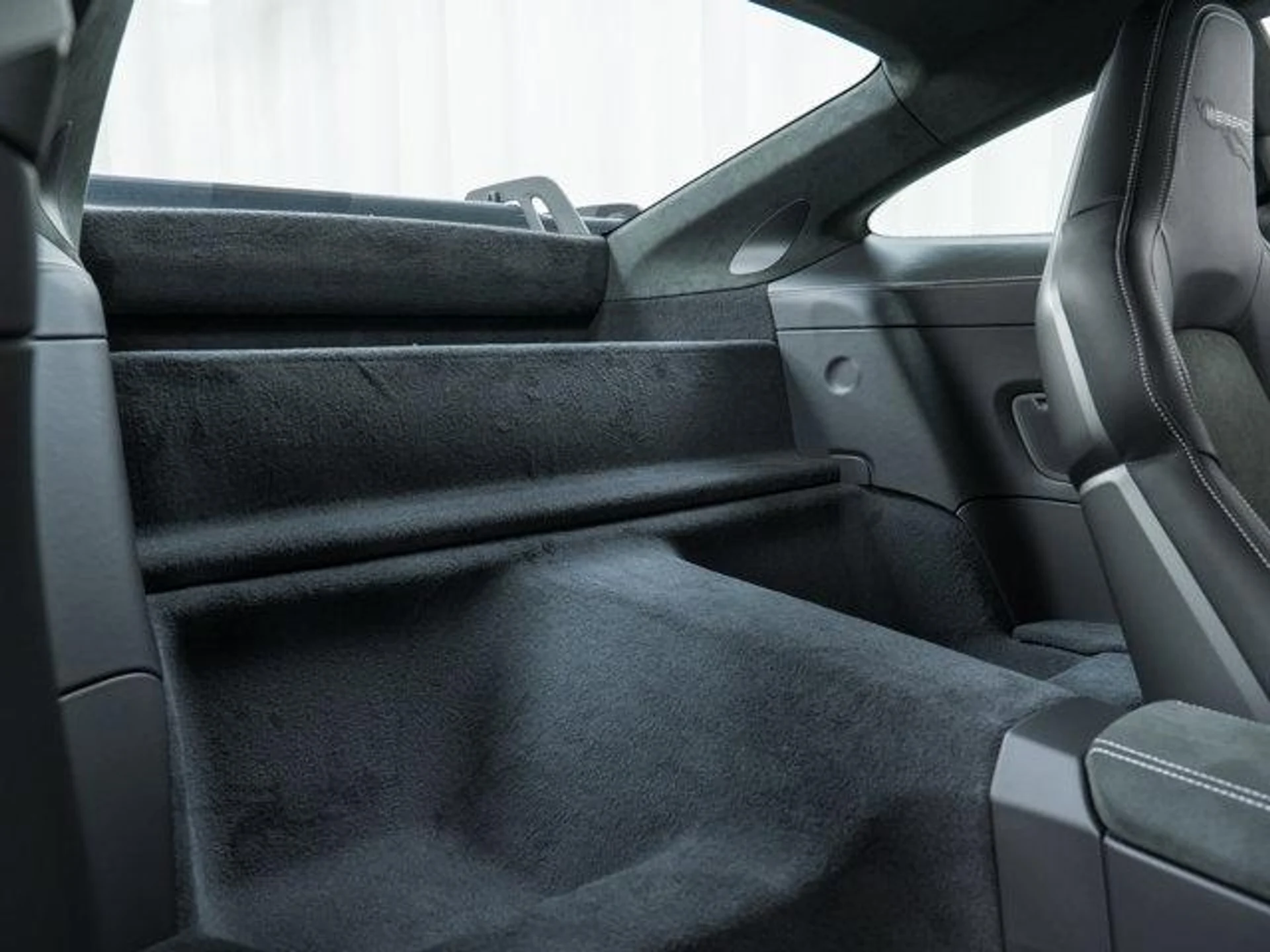 mph032_628337505_Hthux_Ex_K9_Xt_Met_Anq4_V0_E10_LU_Do_45bce66a4a