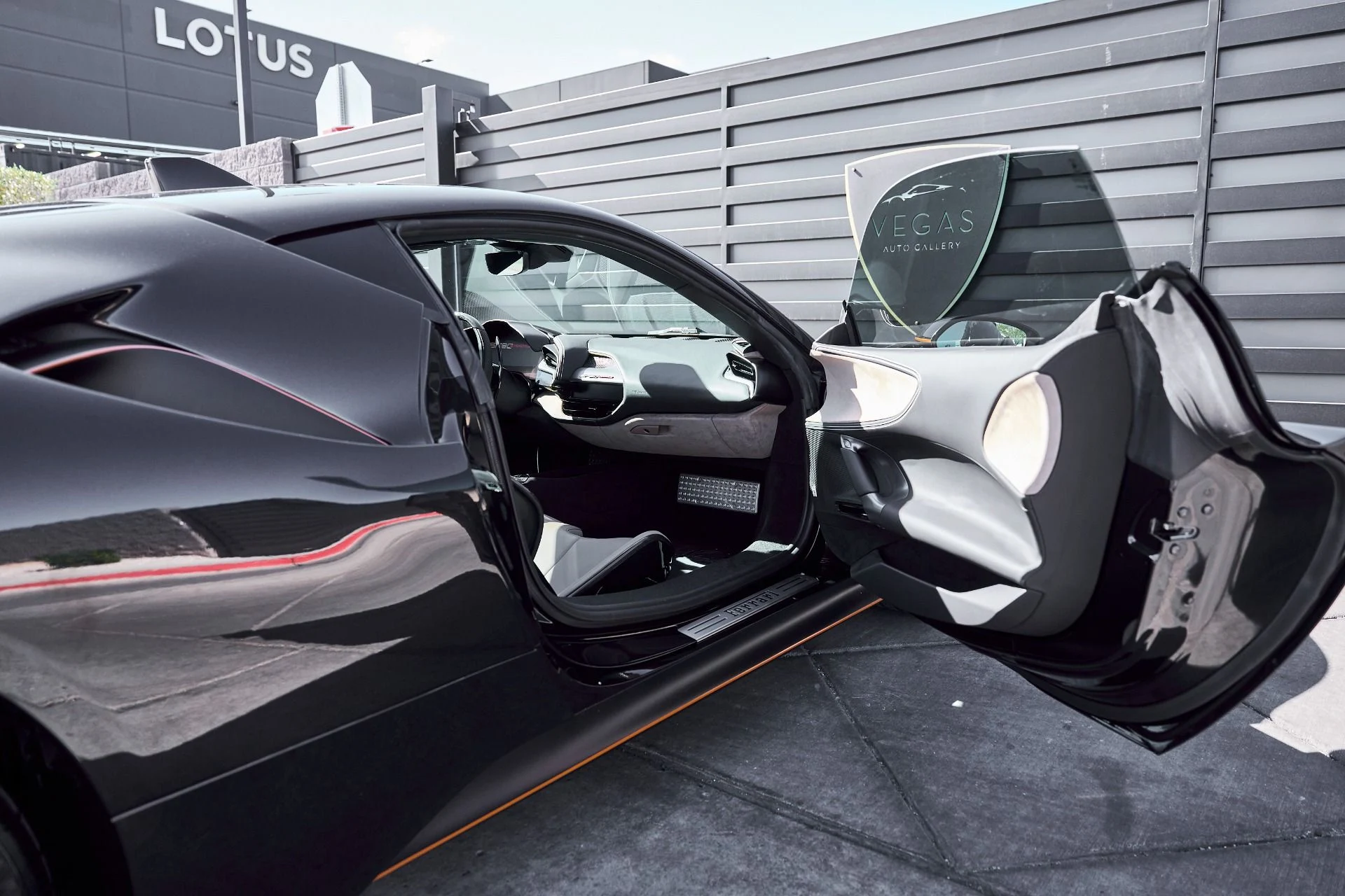 mph032_629498079_Used_2023_Ferrari_SF_90_Stradale_Base_1771034639_65b8f878fb