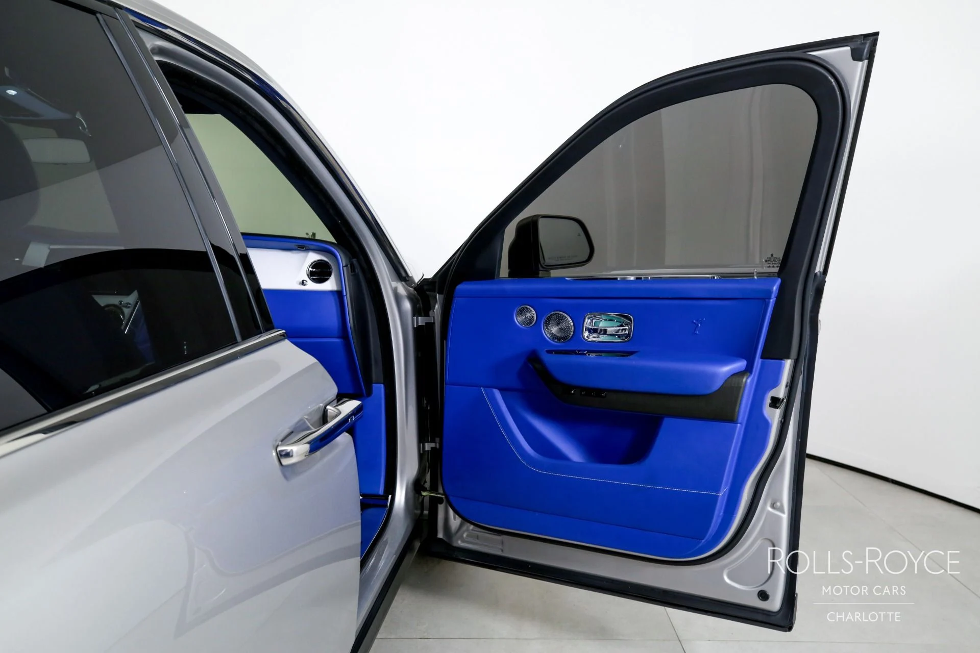 mph032_664348701_Used_2021_Rolls_Royce_Cullinan_1771363967_3c8feed55b