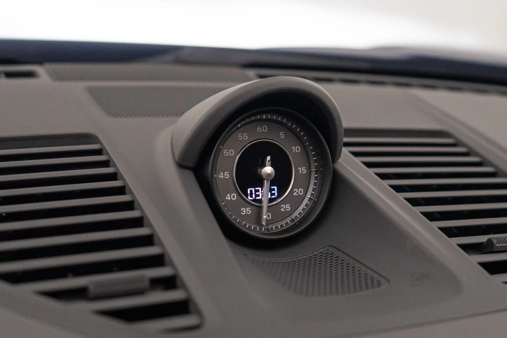 mph032_669357306_Used_2022_Porsche_911_Turbo_S_1758922499_a604604778
