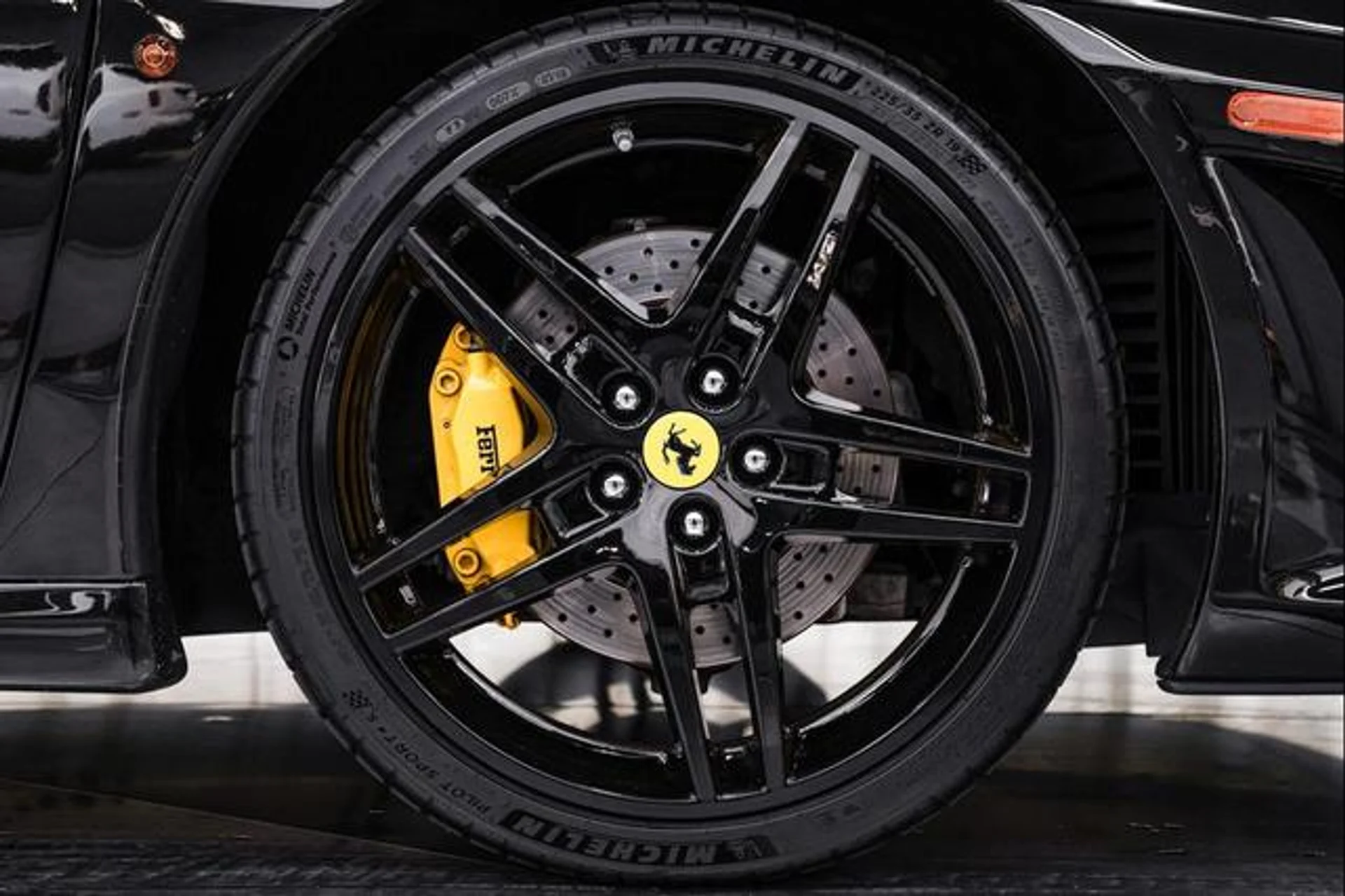 mph032_681482739_c636_W_G_Py4_KS_4fycyw1_Bxj_YD_Of4_e1a18f084e