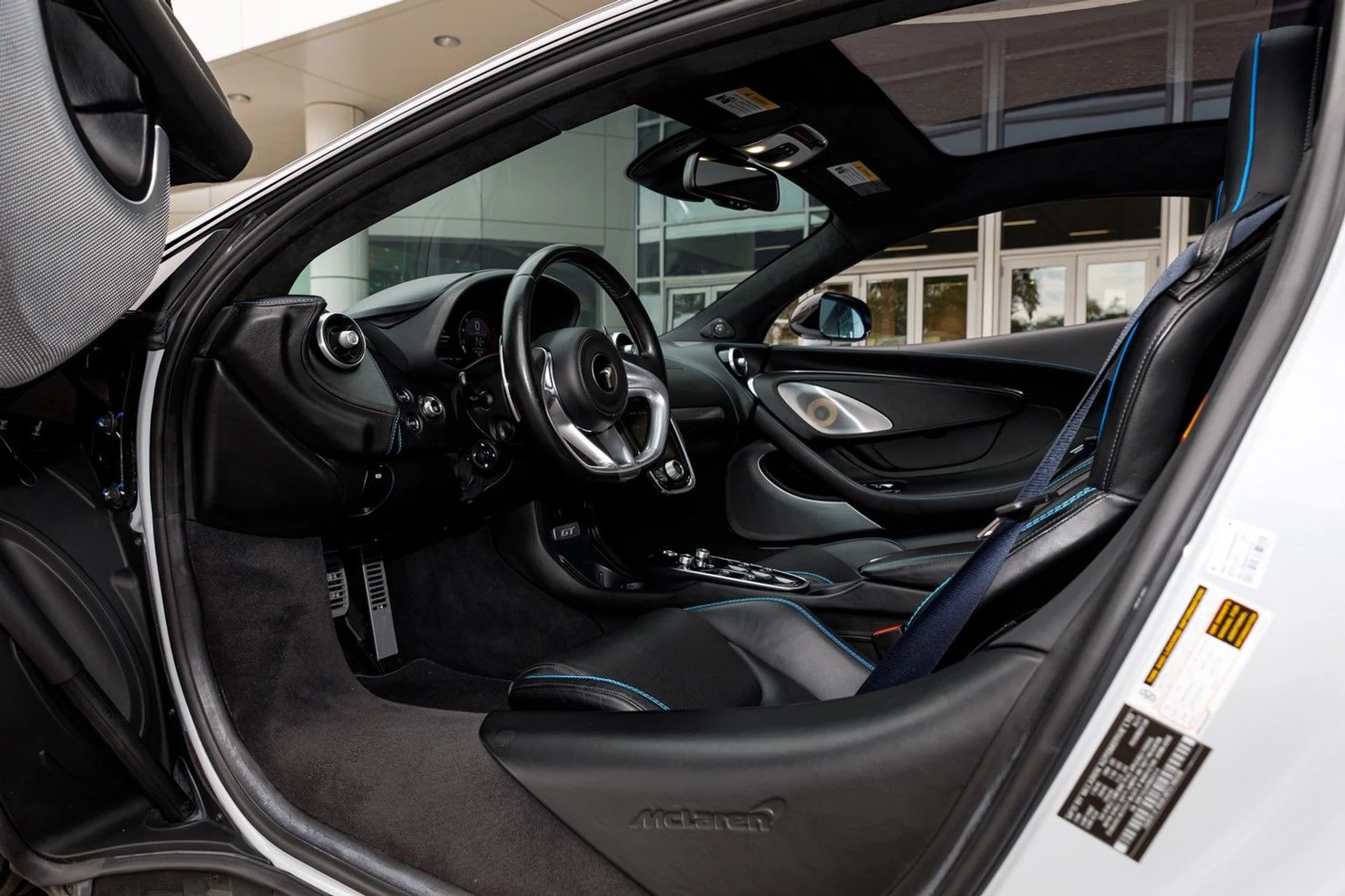 mph032_684196580_642_p33_l_ce5f670f4f