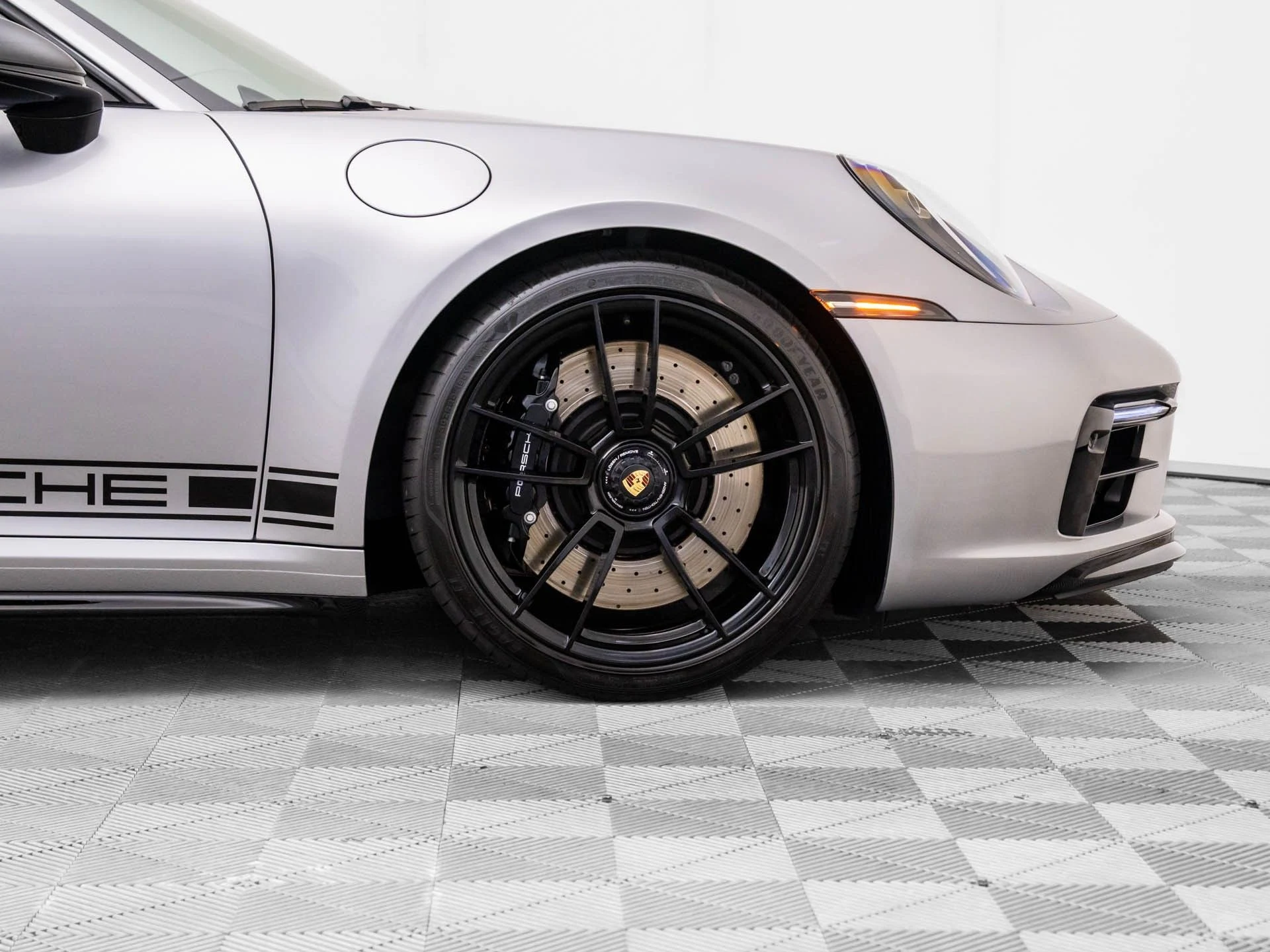 mph032_689068658_e29b6b53b14264719cc81a31566e40b9x_d1a8b8de53