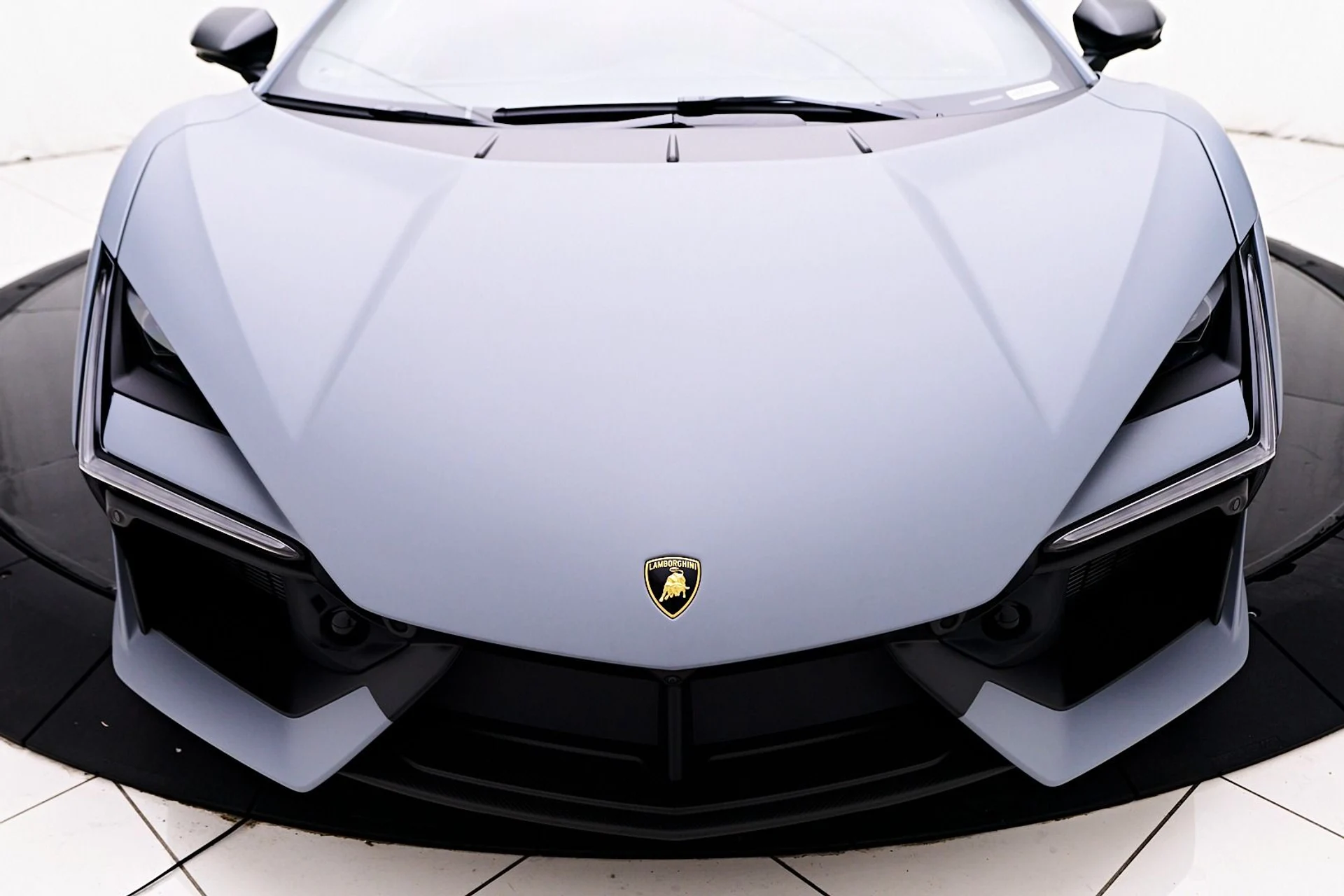 mph032_702380097_Used_2024_Lamborghini_Revuelto_Base_1732929106_c8a002716e