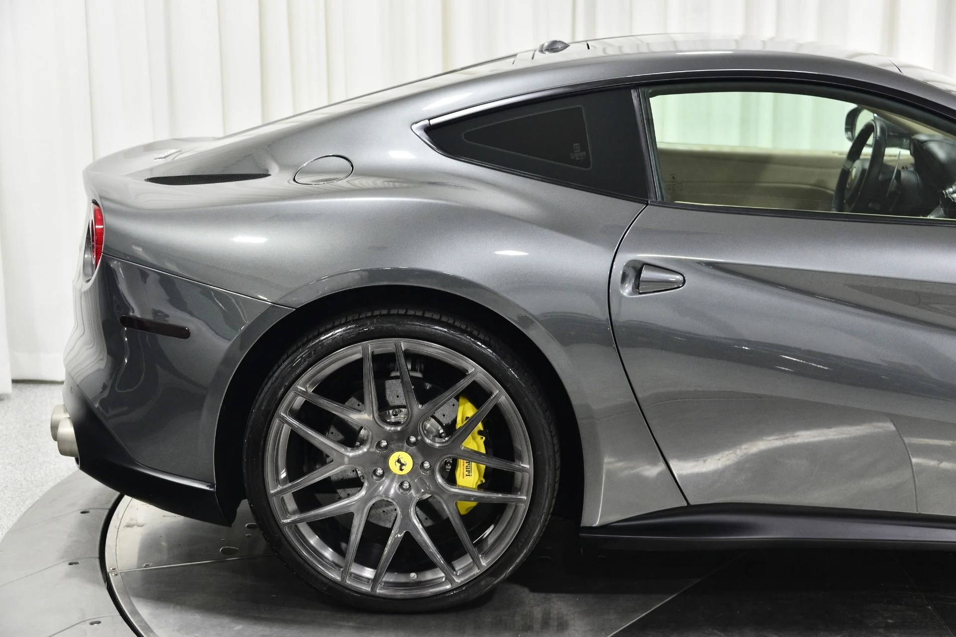 mph032_703206685_Used_2015_Ferrari_F12berlinetta_1756410303_1293badeb6