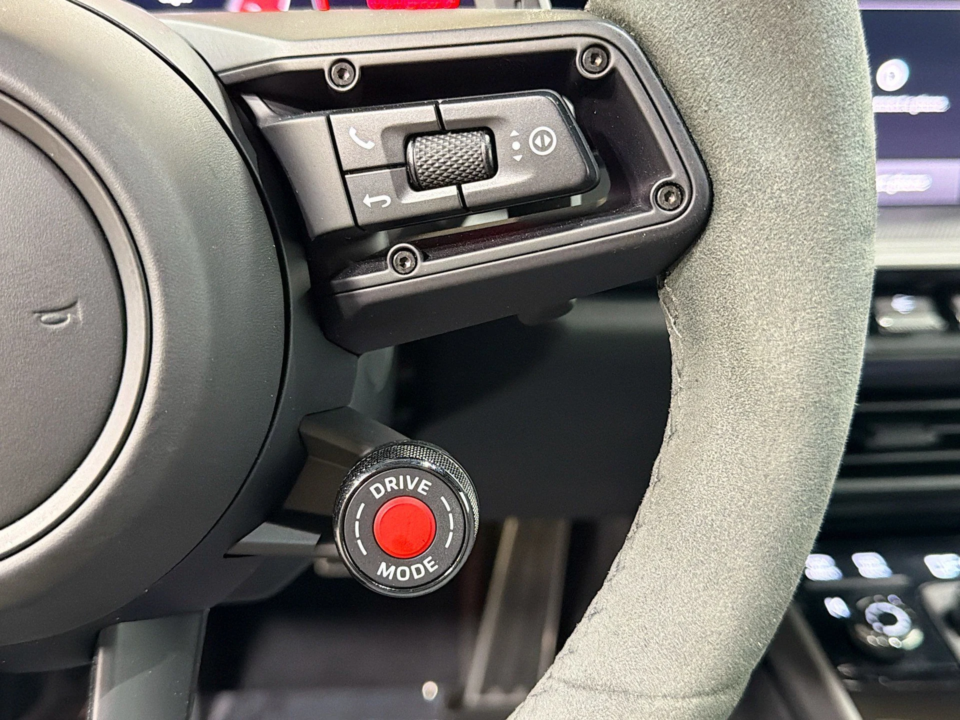 mph032_710227593_74993f6e6cf25e94ed274f2fd7f0fef2_3e6e6f137a