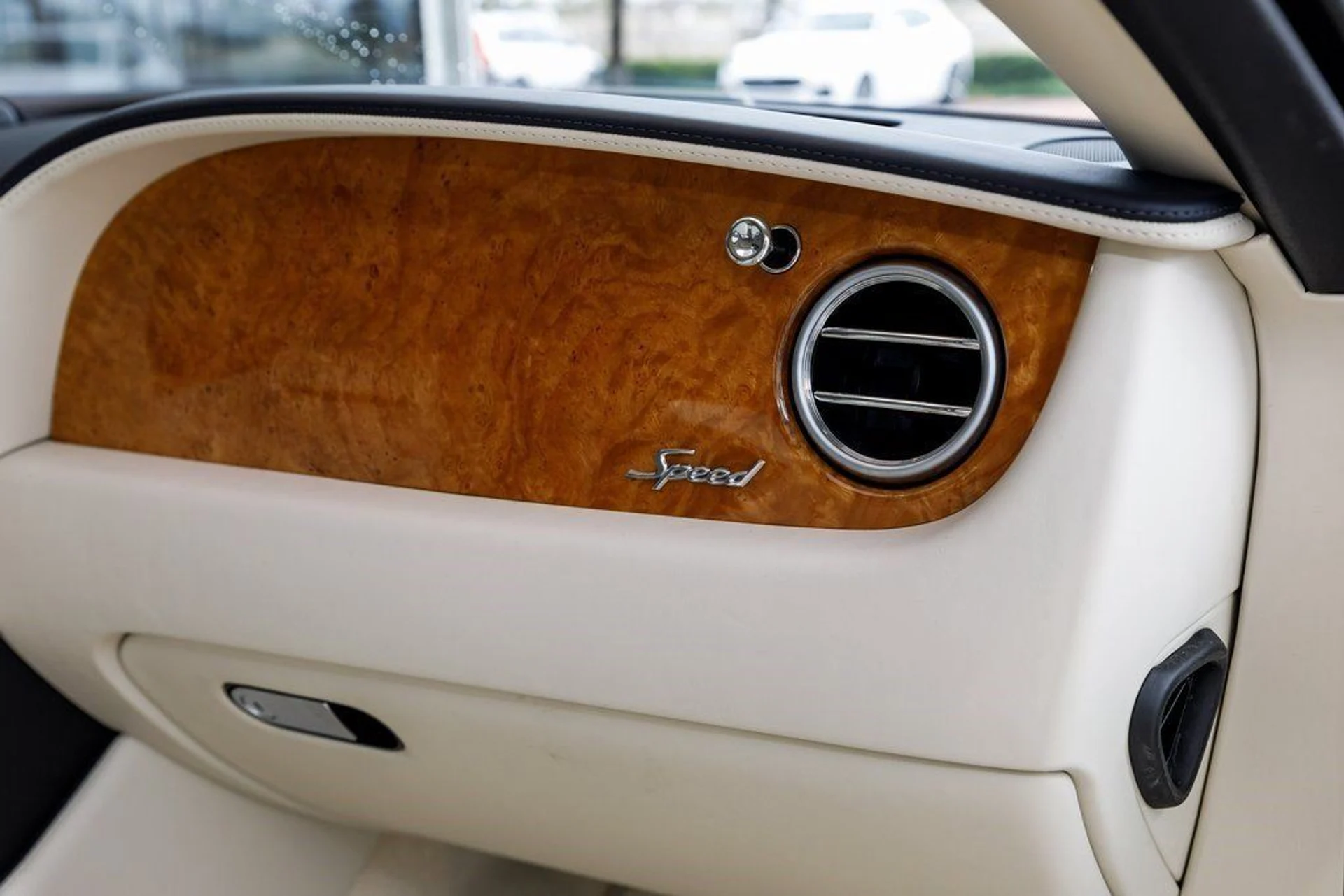 mph032_712800814_65d8a926411b281debd7e514ba3db92c_099ee38a8a