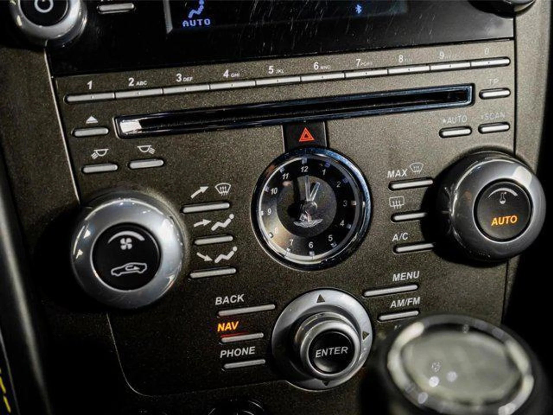 mph032_714567923_awwj_W_S_Npyahu_A6f_MU_Xq_Yi_P5_Pwc_1bcdacd22c