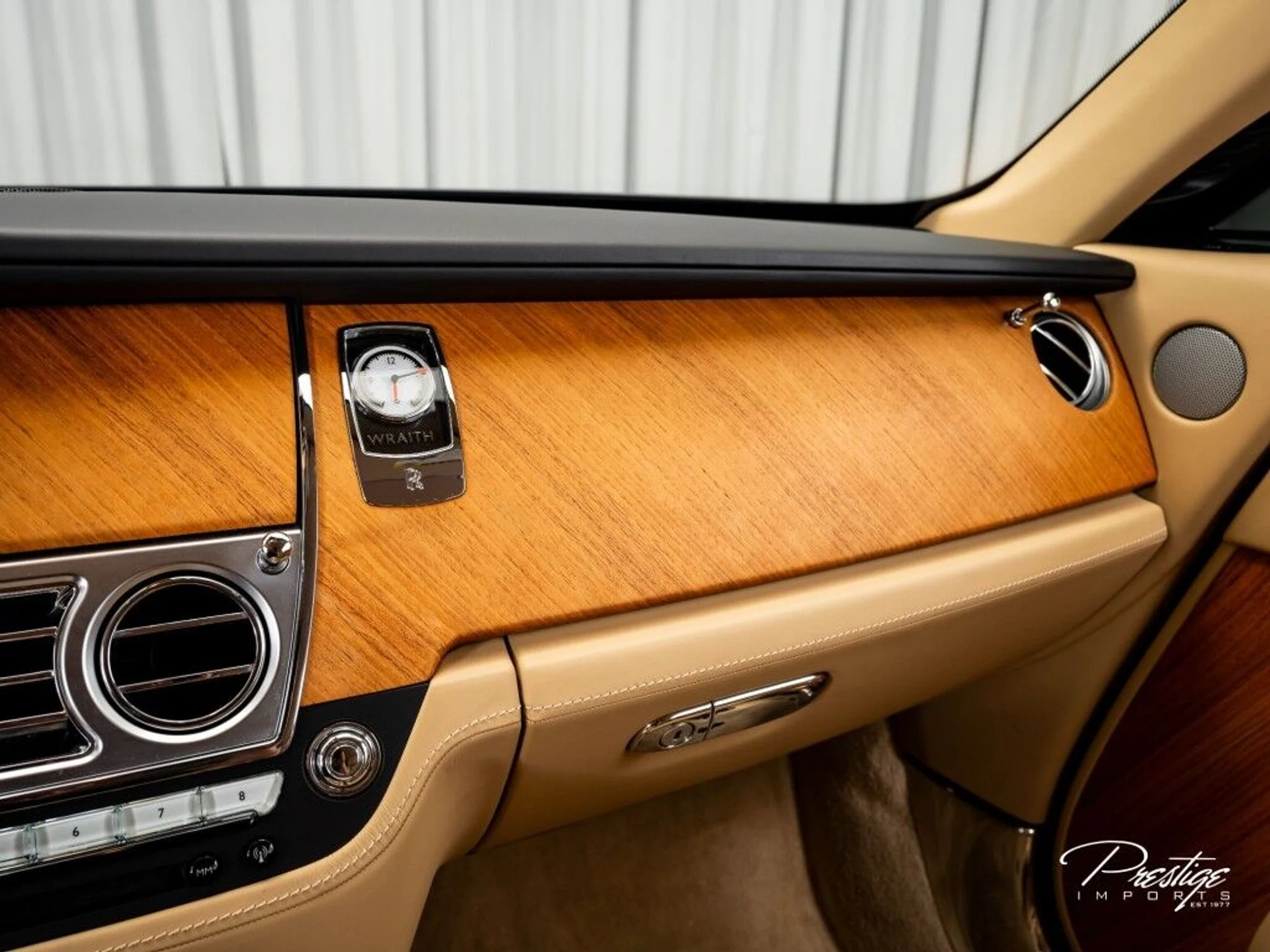 mph032_715991944_e1cfe4163dcd57d3e2c8b145a2ca5ae4_e1c5ffb725