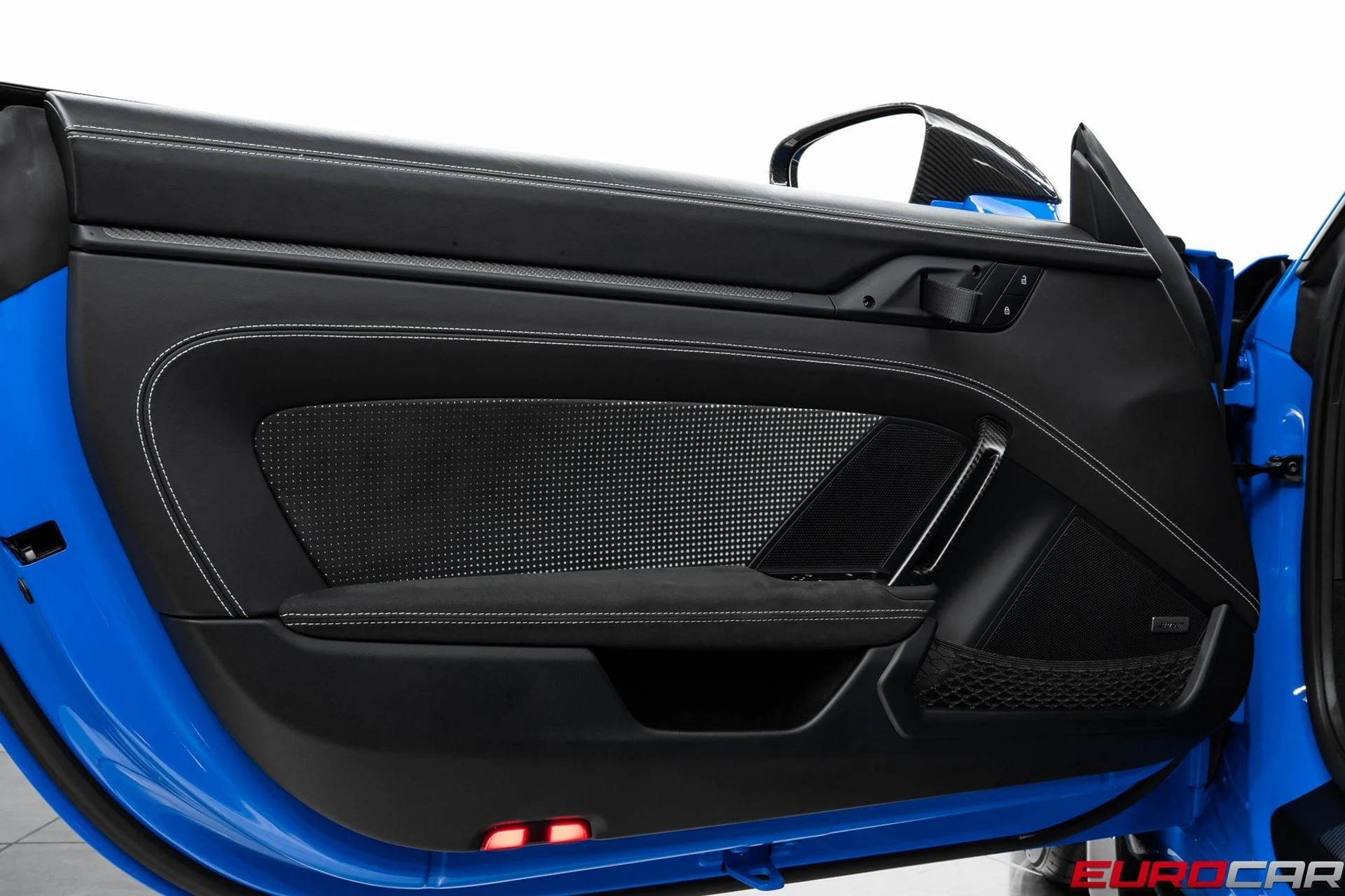 mph032_729239116_image_33_60d154f0be