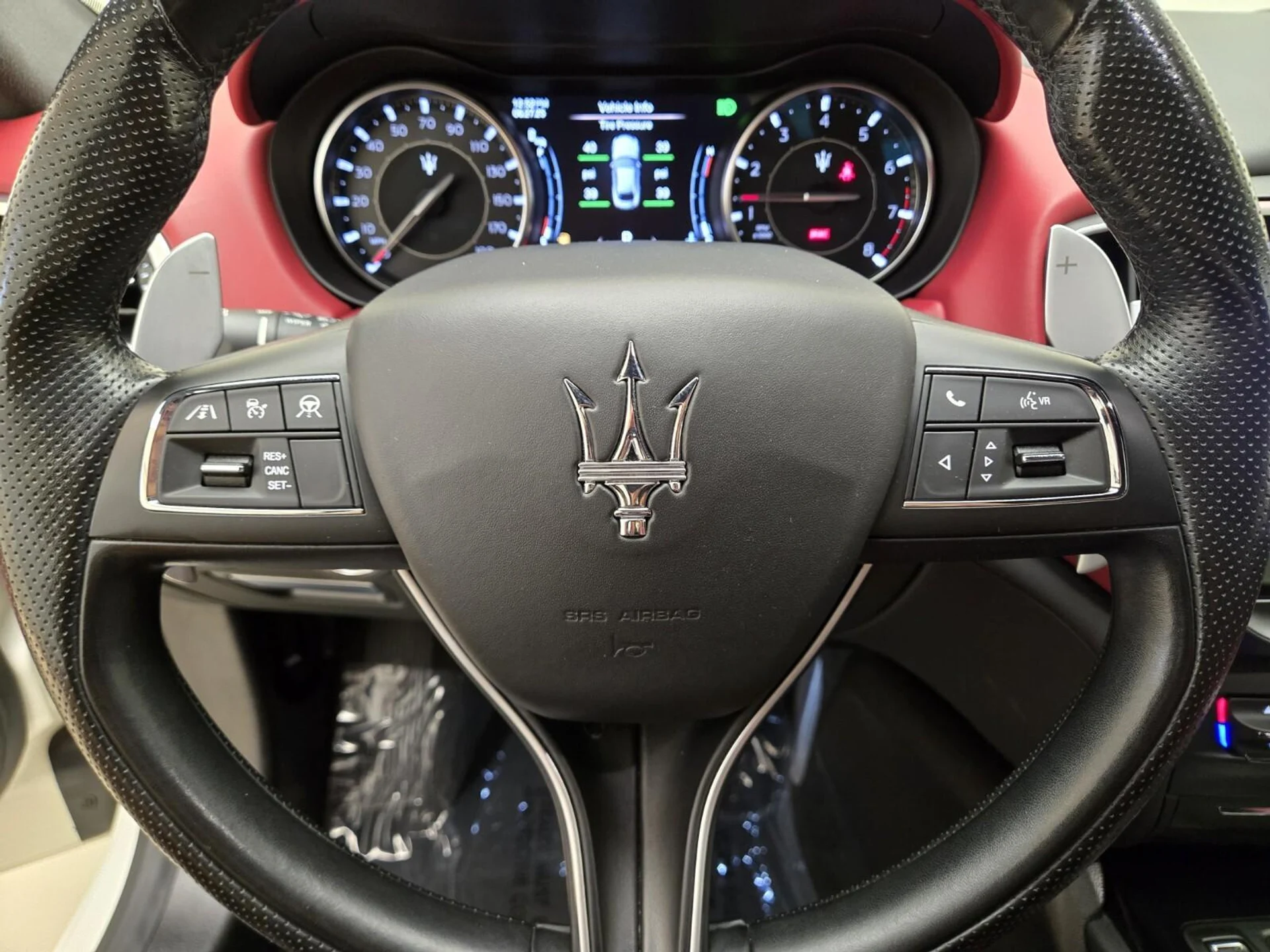 mph032_730153945_Used_2022_Maserati_Ghibli_Modena_1753164514_d105528011