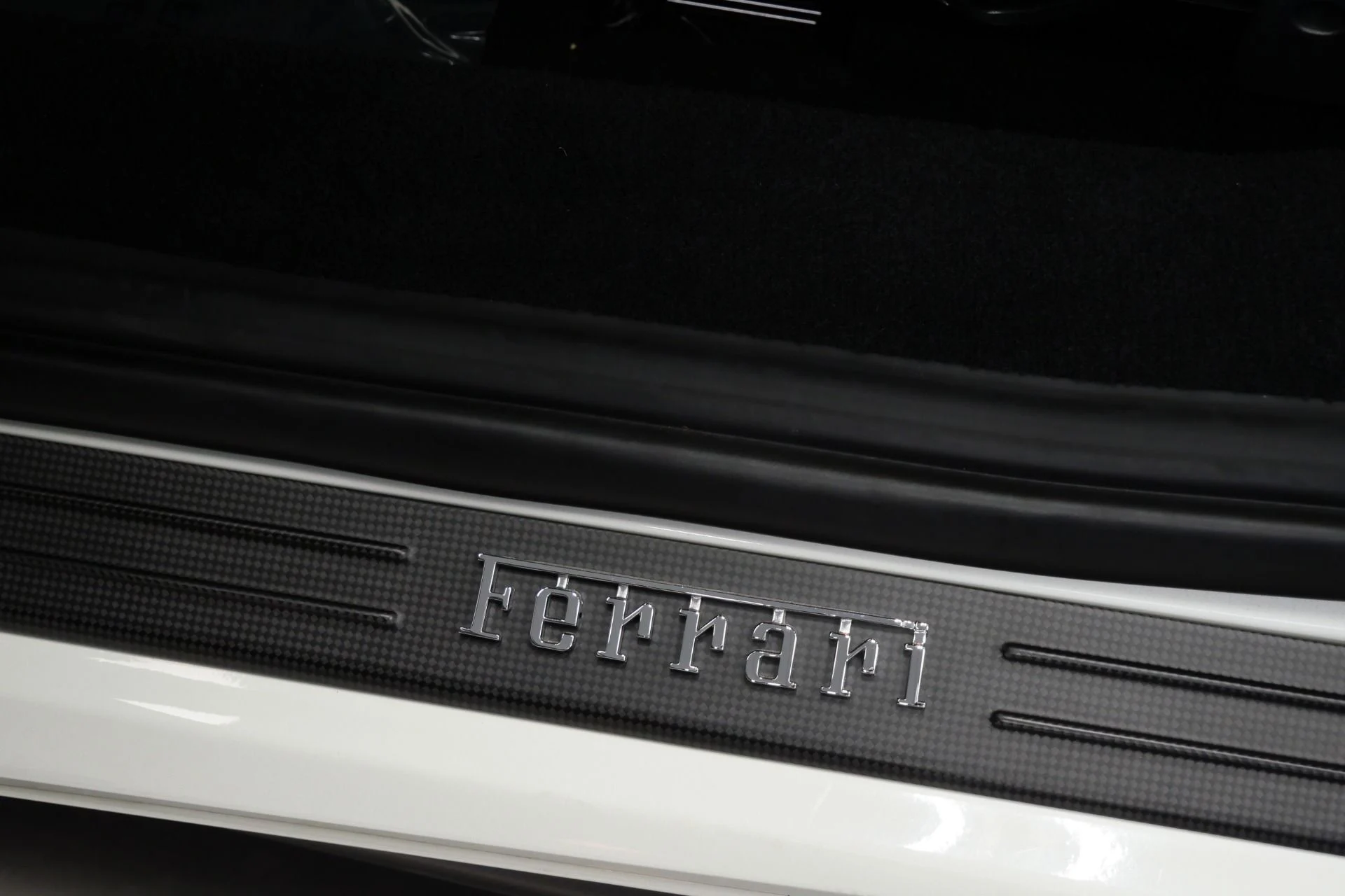 mph032_730504355_Used_2018_Ferrari_488_GTB_1755116927_bb093b9194