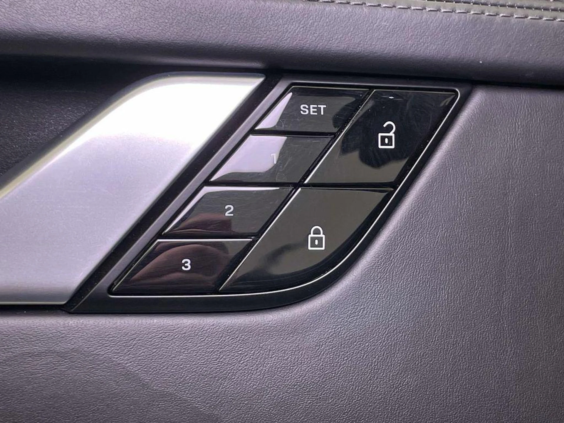 mph032_732997641_Otmp_Oea_Y_Tqs_S_Tkt6oxy4_Fsgh_Jj_Q_e15a239406