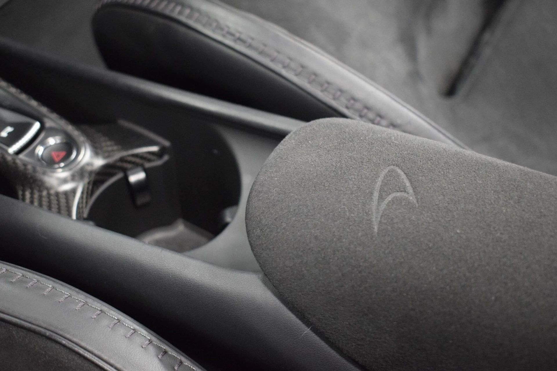 mph032_738343597_226766943712afee602344a823907eb3x_6e91f6515c