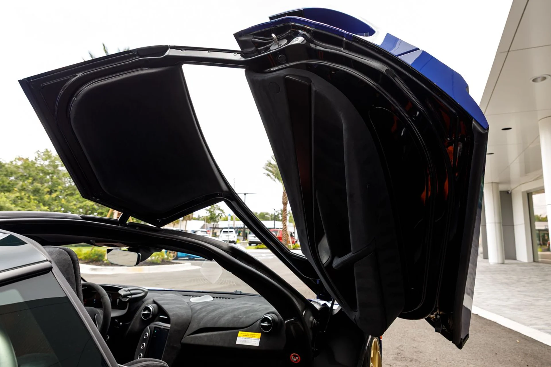 mph032_738367155_573_p33_l_242f1031e1