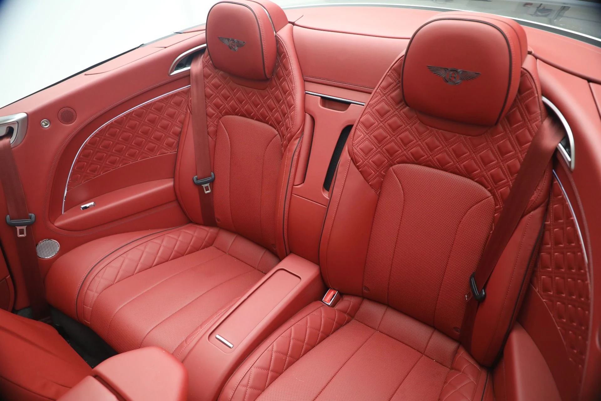 mph032_740375010_Used_2022_Bentley_Continental_GTC_V8_1784133769_0392805014