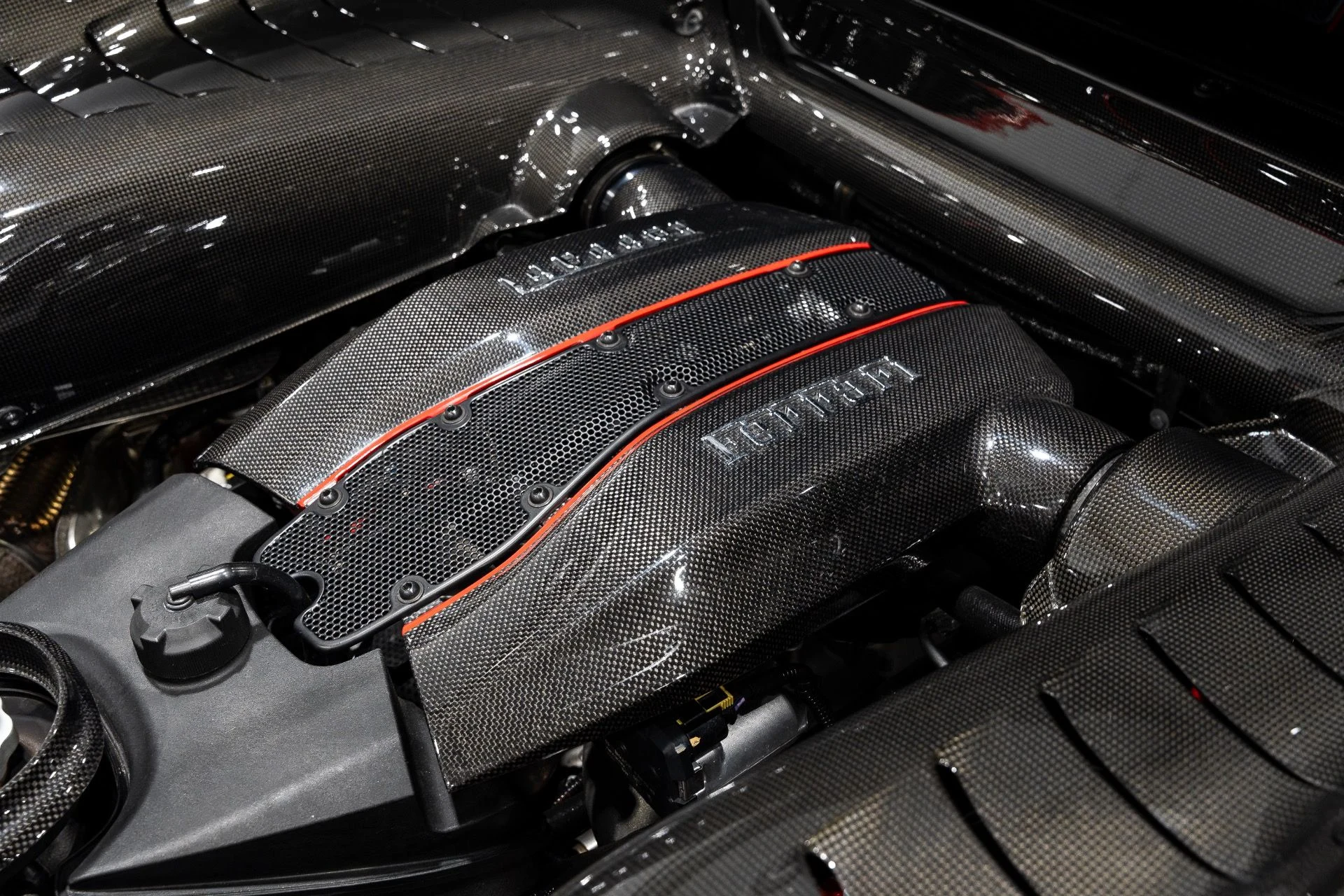 mph032_742630139_Used_2020_Ferrari_488_Pista_1758067143_1409429a06