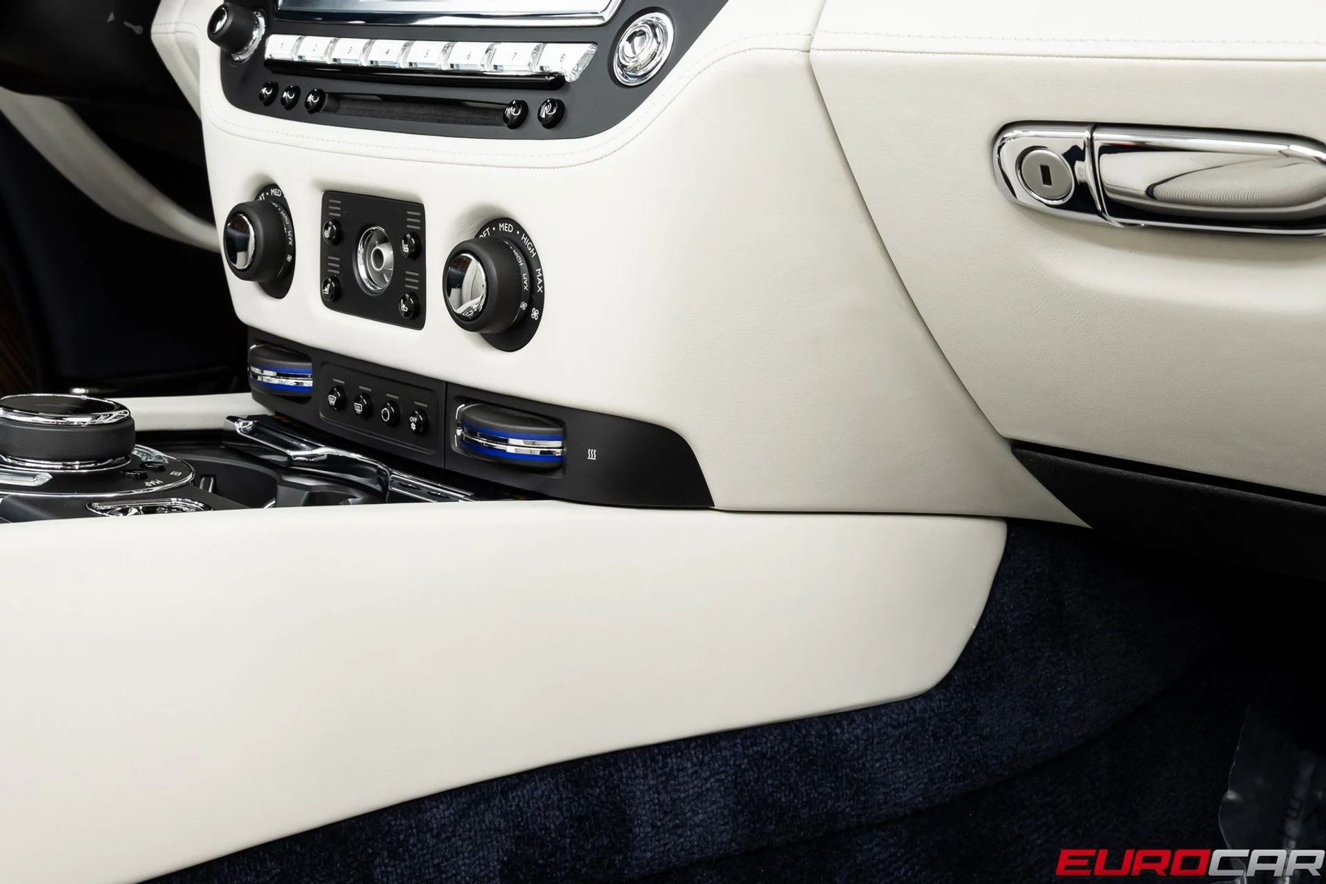 mph032_74496413_image_33_3d27f2fe5b