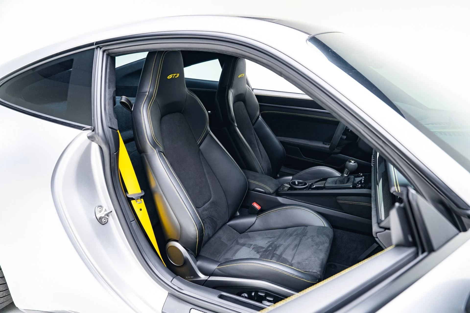 mph032_75290057_Used_2022_Porsche_911_GT_3_1766184680_fed36e64ff