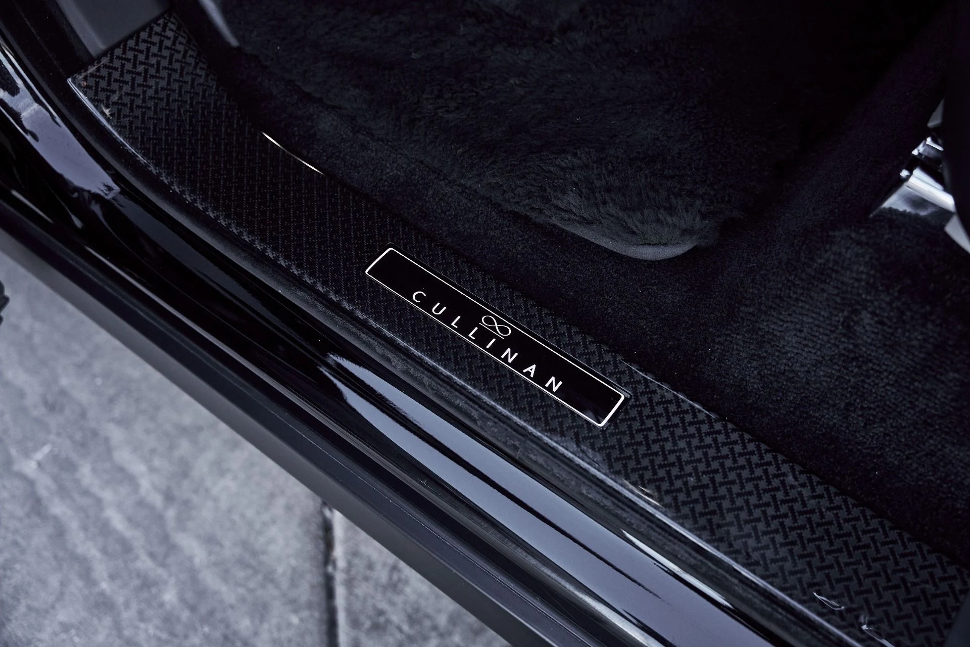 mph032_75656626_Used_2022_Rolls_Royce_Cullinan_Black_Badge_1768359490_b837eae2d5
