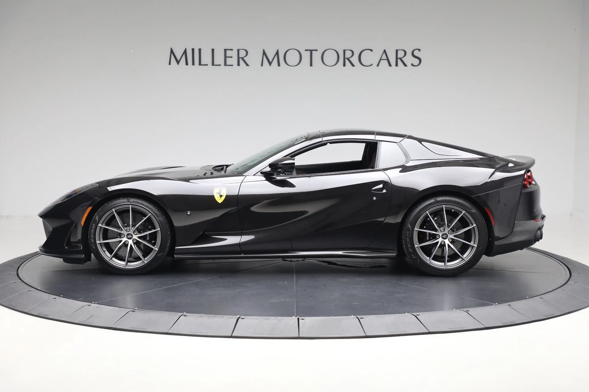 mph032_769797310_Used_2023_Ferrari_812_GTS_4ebd310817