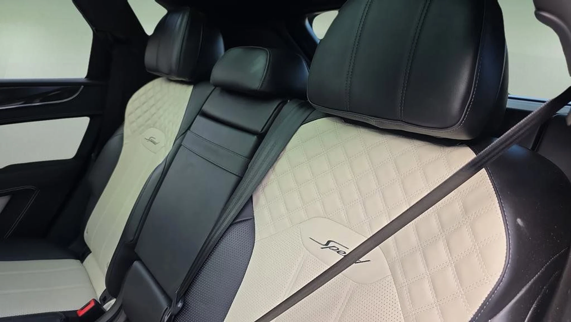 mph032_770723388_9514a5c3bae0457ca6795984b3b5e68c_42a0957fda