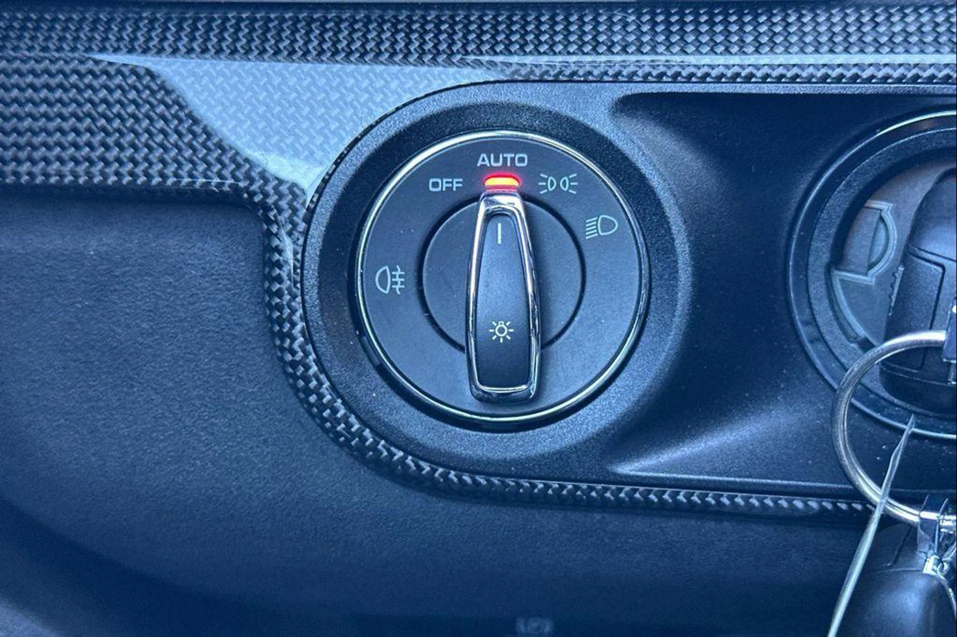 mph032_772860078_Kp_DON_7w_E4_M9_WB_Pm1_H1_N_Axtx_Z53c_6173a73440