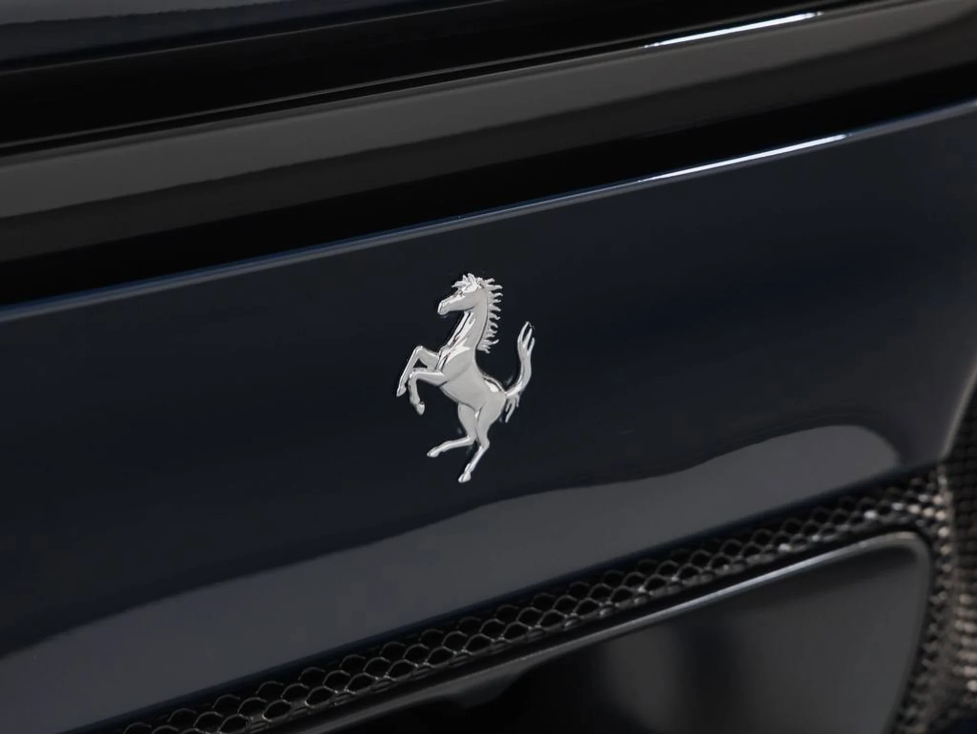 mph032_775270197_33_601cd9f679