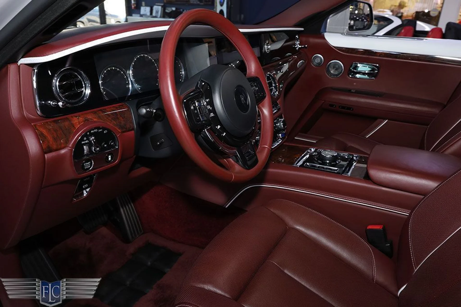 mph032_781870291_used_2021_rolls_royce_ghost_sedan_6305_22950385_33_1024_1c5ec274dc