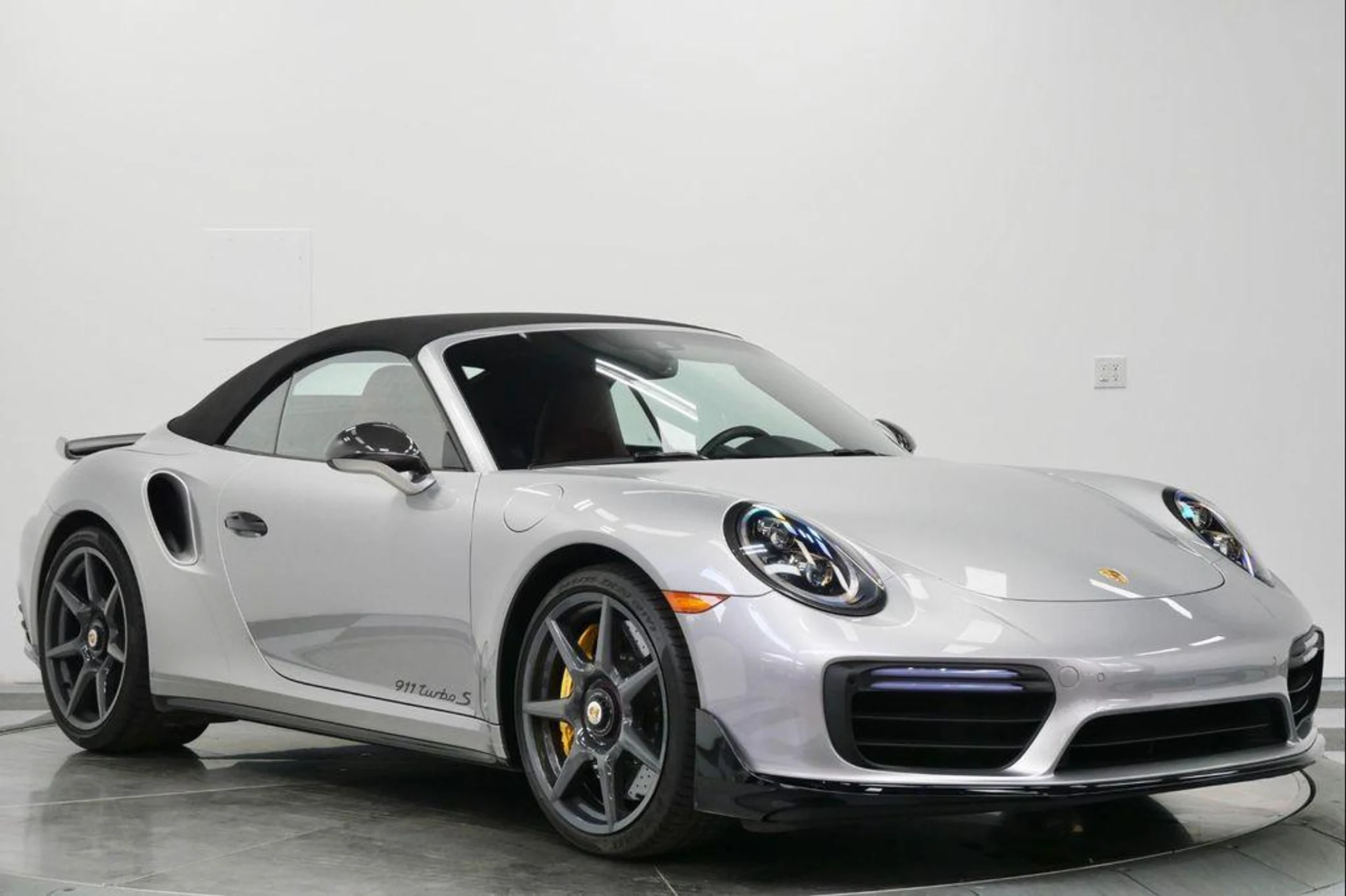 mph032_800207320_h_OGA_7_Dq_S1pi_IW_Qh7a_W_Qny_XN_Vu_Jk_8672edb2b9