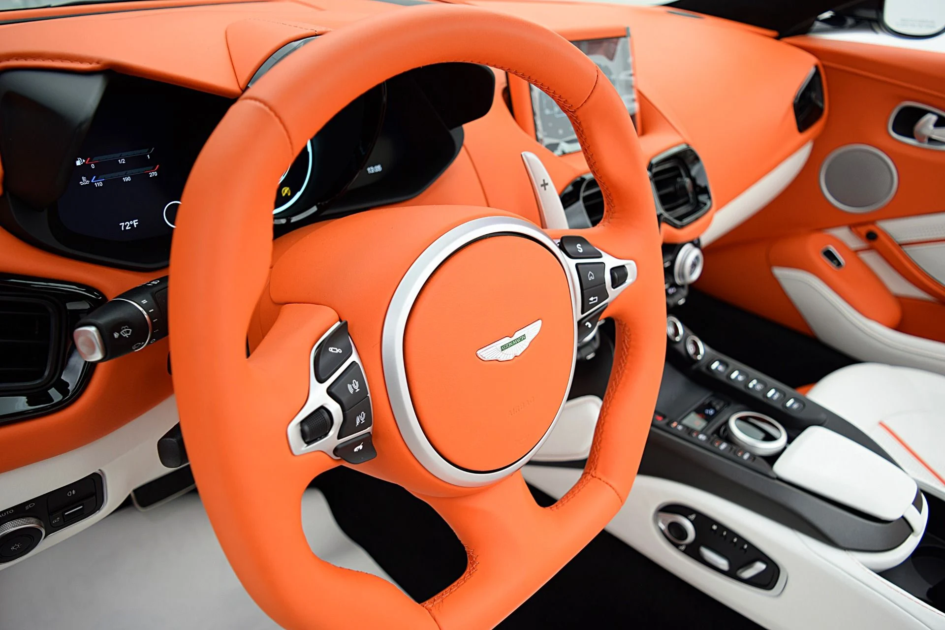 mph032_801352884_Used_2023_Aston_Martin_Vantage_Roadster_547f1f6e13