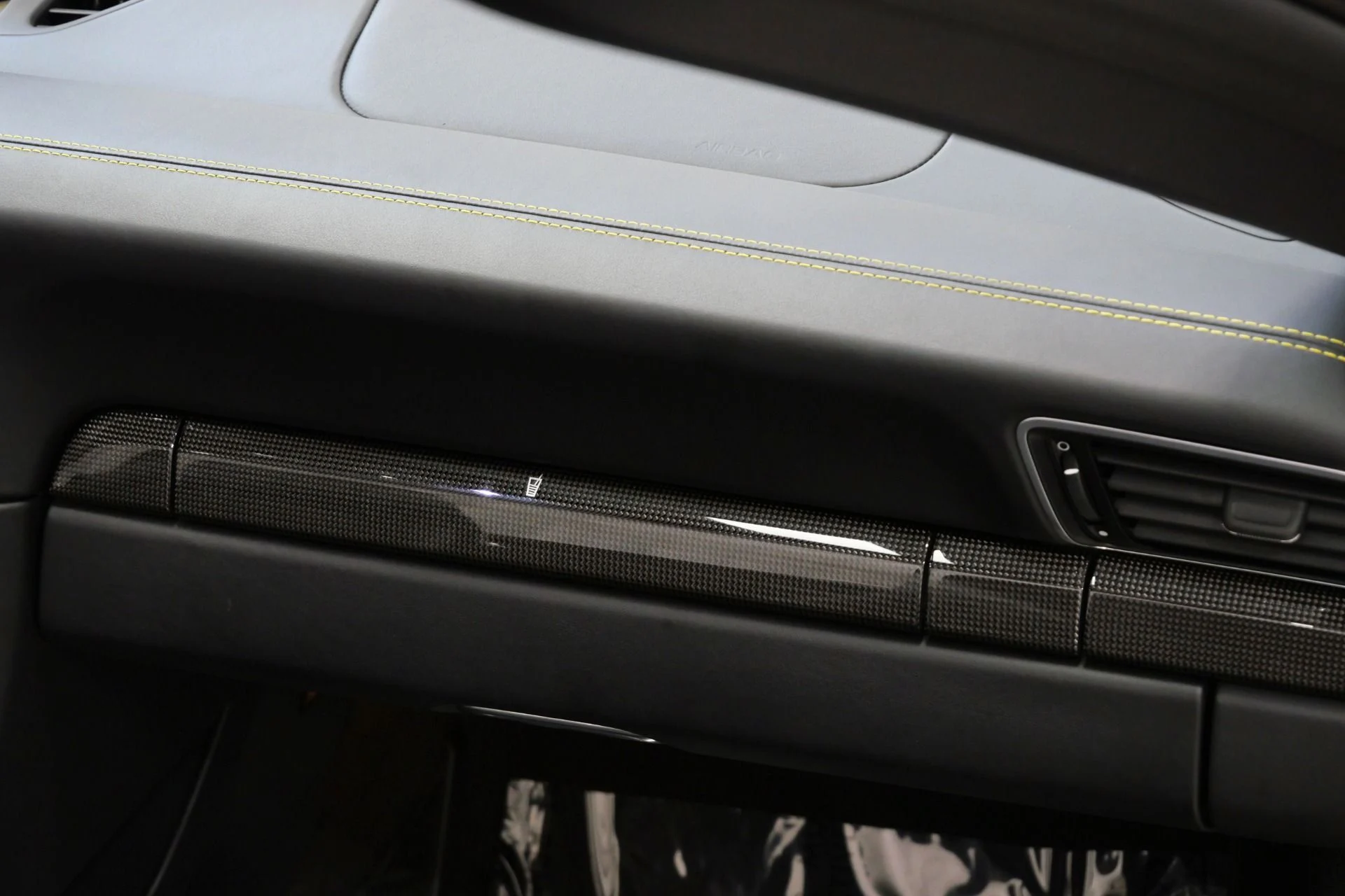 mph032_814202981_Used_2019_Porsche_911_Turbo_S_Cabriolet_1756135575_16d2a80d5c