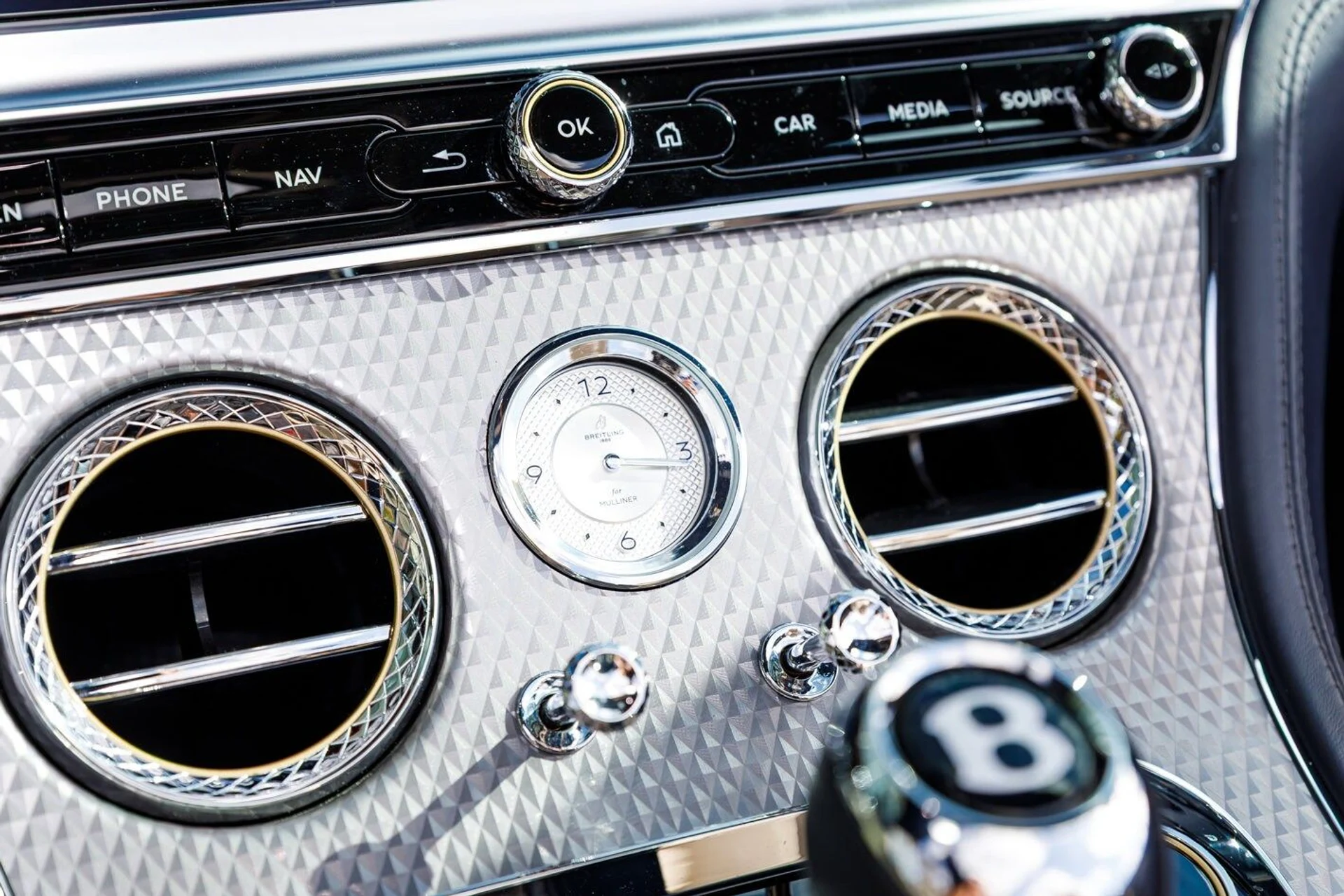 mph032_819539840_0b519019a1561347dbdc58a0b11221cfx_8c03c15a44