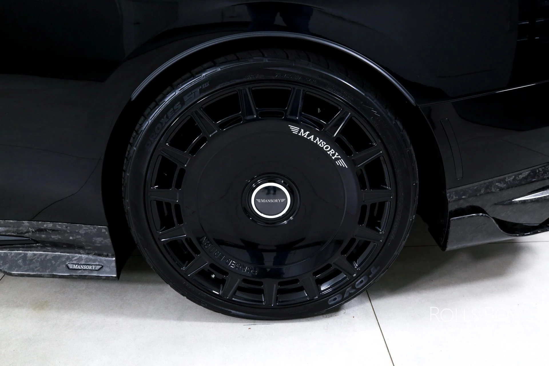 mph032_821437745_Used_2024_Rolls_Royce_Spectre_1757714259_603c5b9e38
