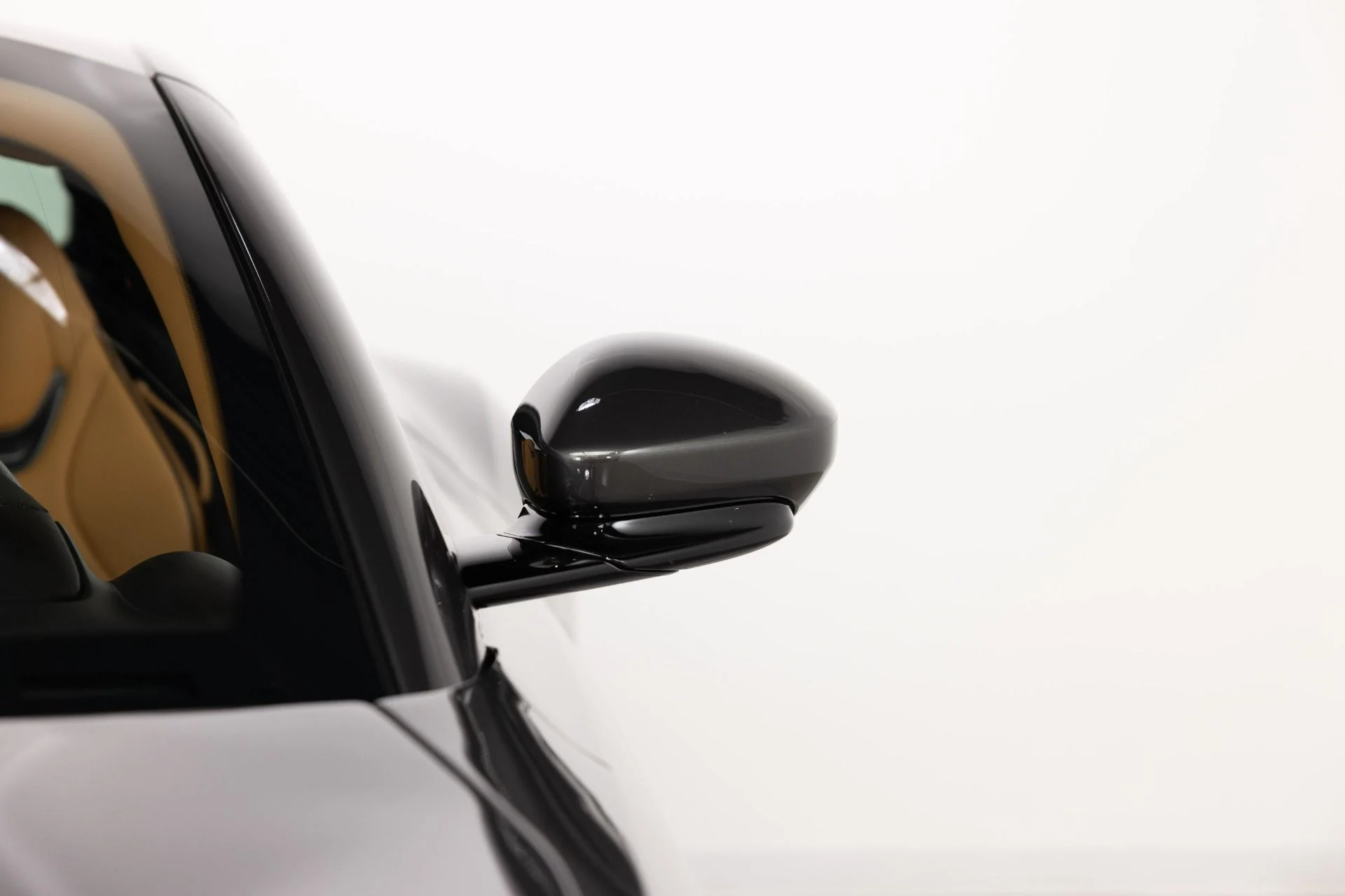 mph032_829506802_Used_2019_Ferrari_Portofino_1784318320_93b80c86aa