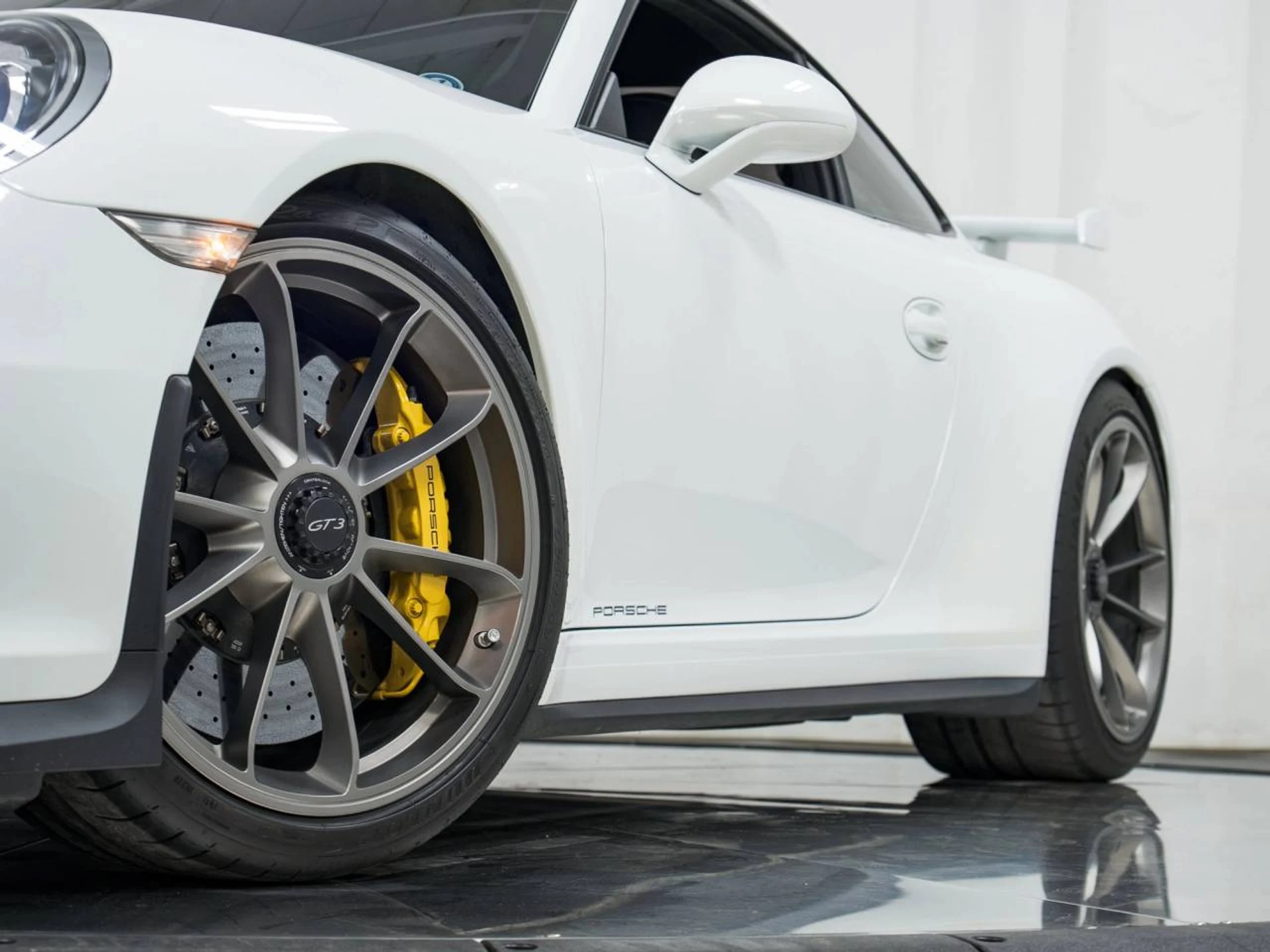 mph032_833356756_1280_6eee9e48df