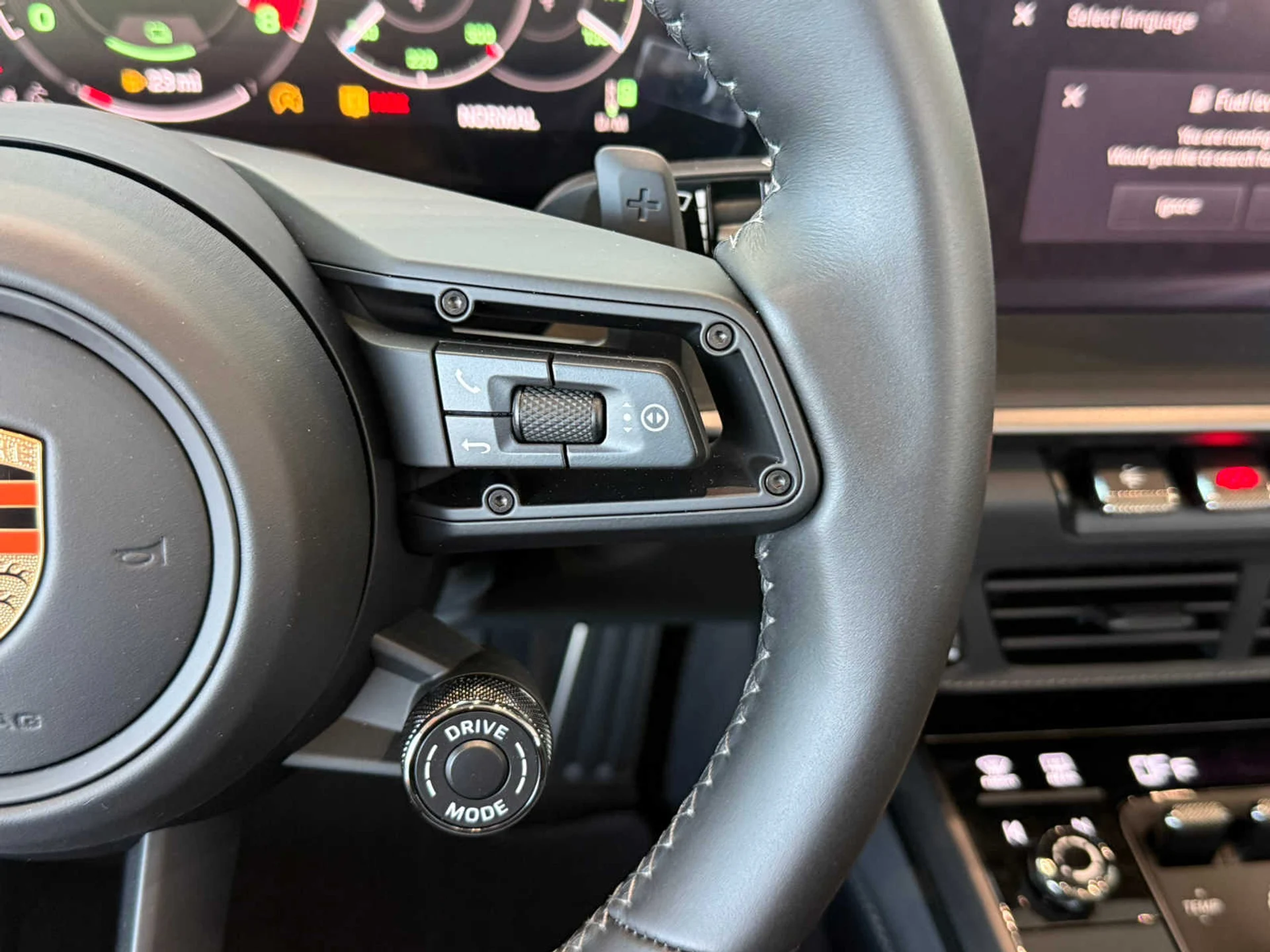 mph032_839843452_a1a365acc6c9fb292ac098837cc6775ax_eda30d970c