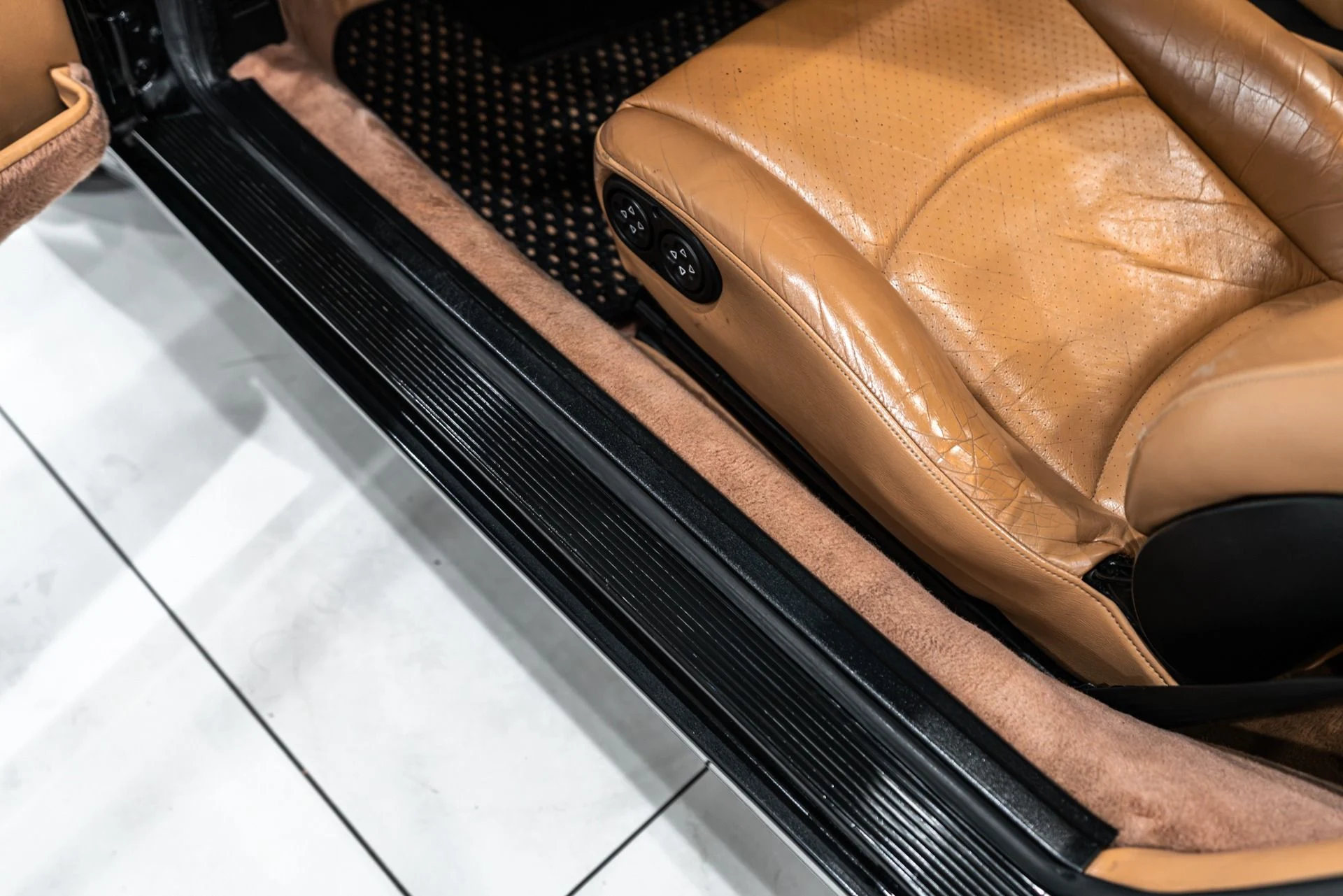 mph032_843012457_13040_p33_l_2e1de76650