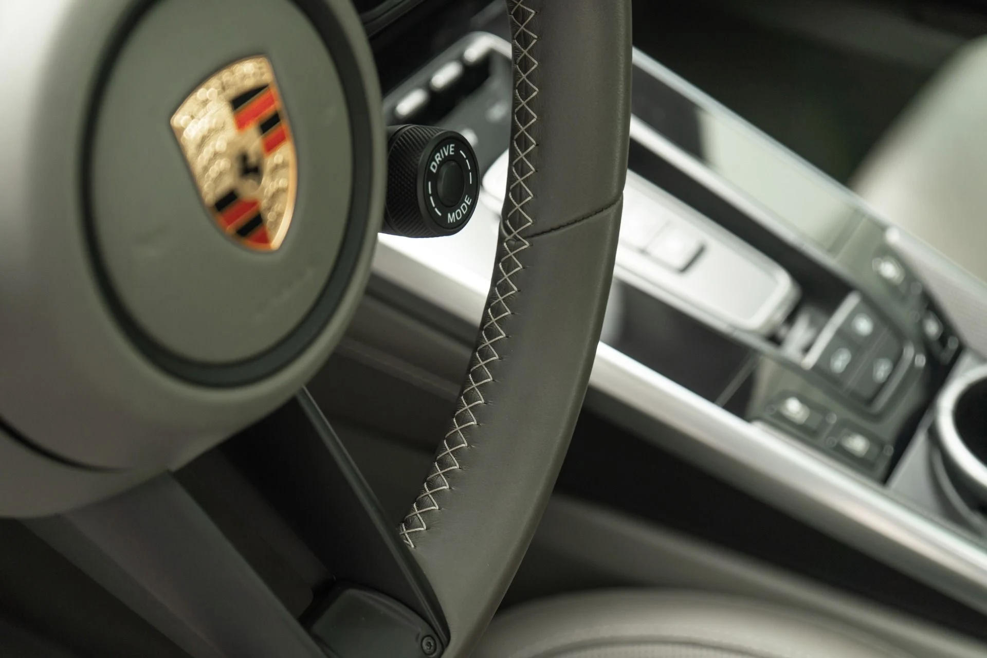 mph032_84488427_Used_2022_Porsche_911_Turbo_S_1759528517_2d1988bfe8