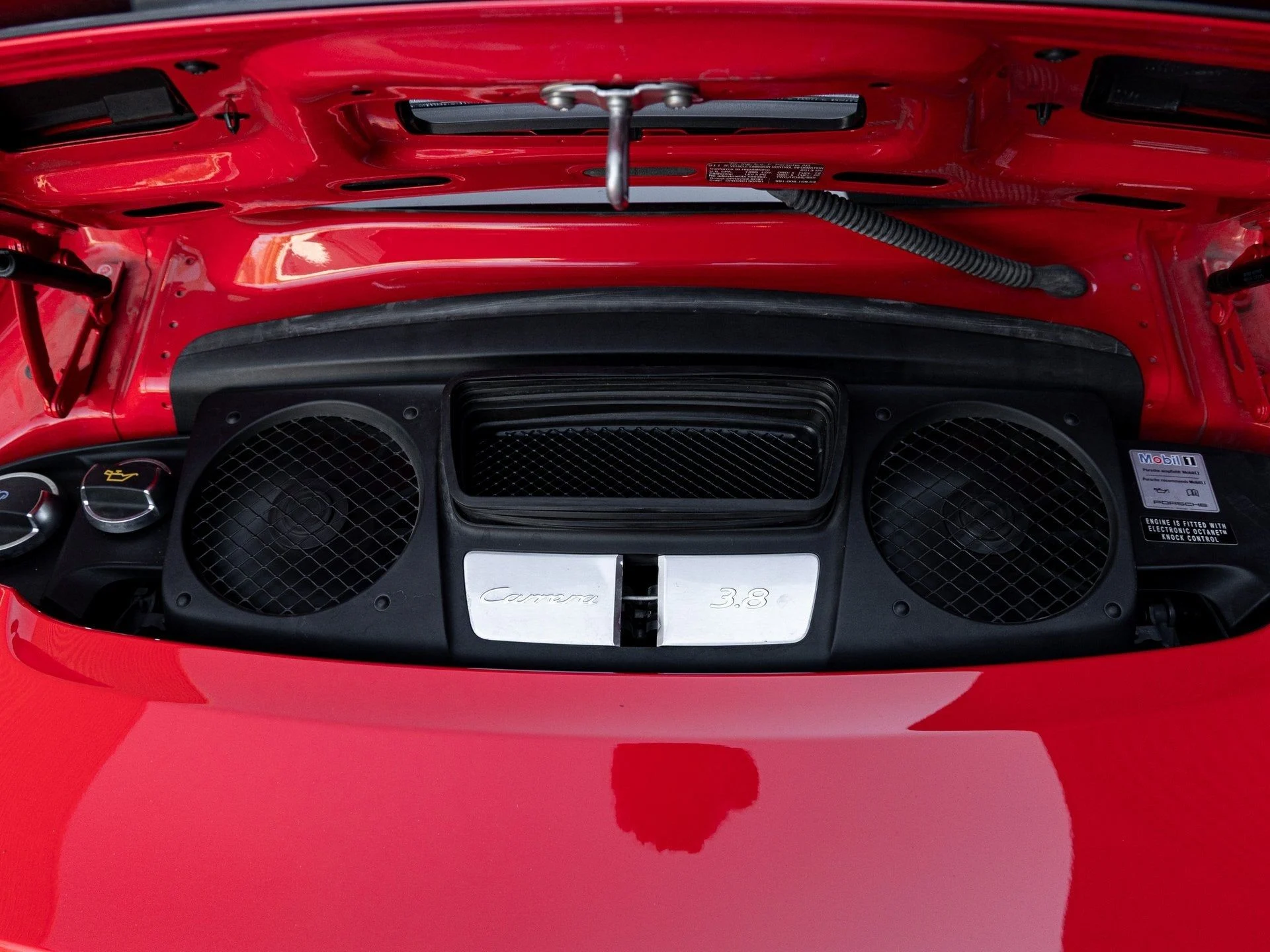 mph032_846963083_33_5e56ff7b98