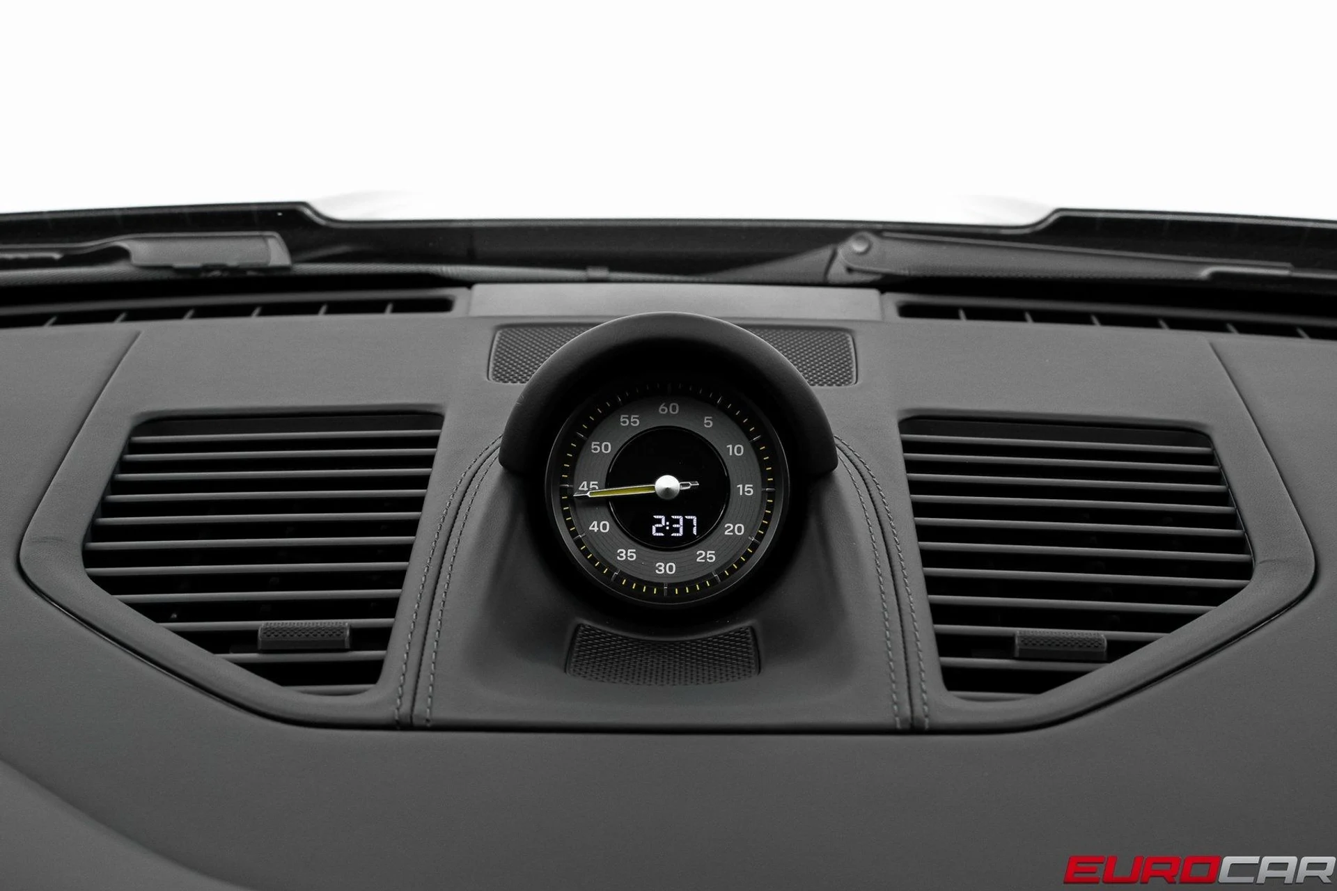 mph032_85091268_image_33_6db9dc7bea