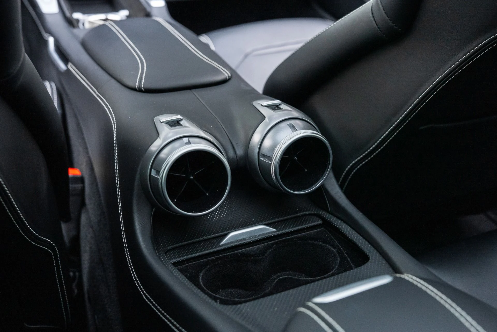 mph032_851503512_Used_2018_Ferrari_GTC_4_Lusso_1768413897_4b944d5042