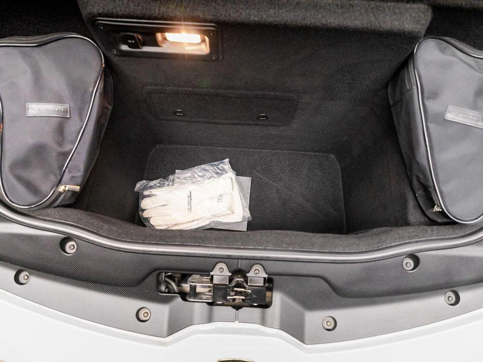 mph032_854223511_Nb_HI_Qw9a_Uup6d_Tw5_RA_3y_A_Vc4_CE_e0a9595307