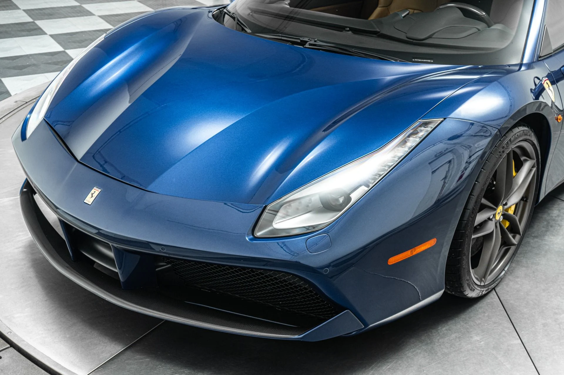 mph032_855302624_Used_2018_Ferrari_488_GTB_1778536187_72c94e2061