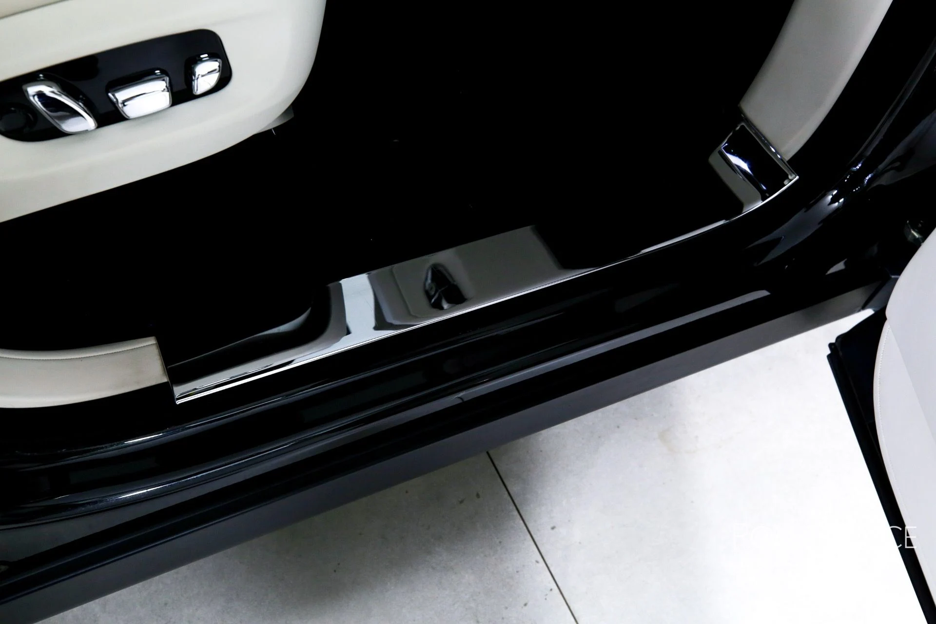mph032_856737145_Used_2019_Rolls_Royce_Cullinan_1754411729_b0d1731673
