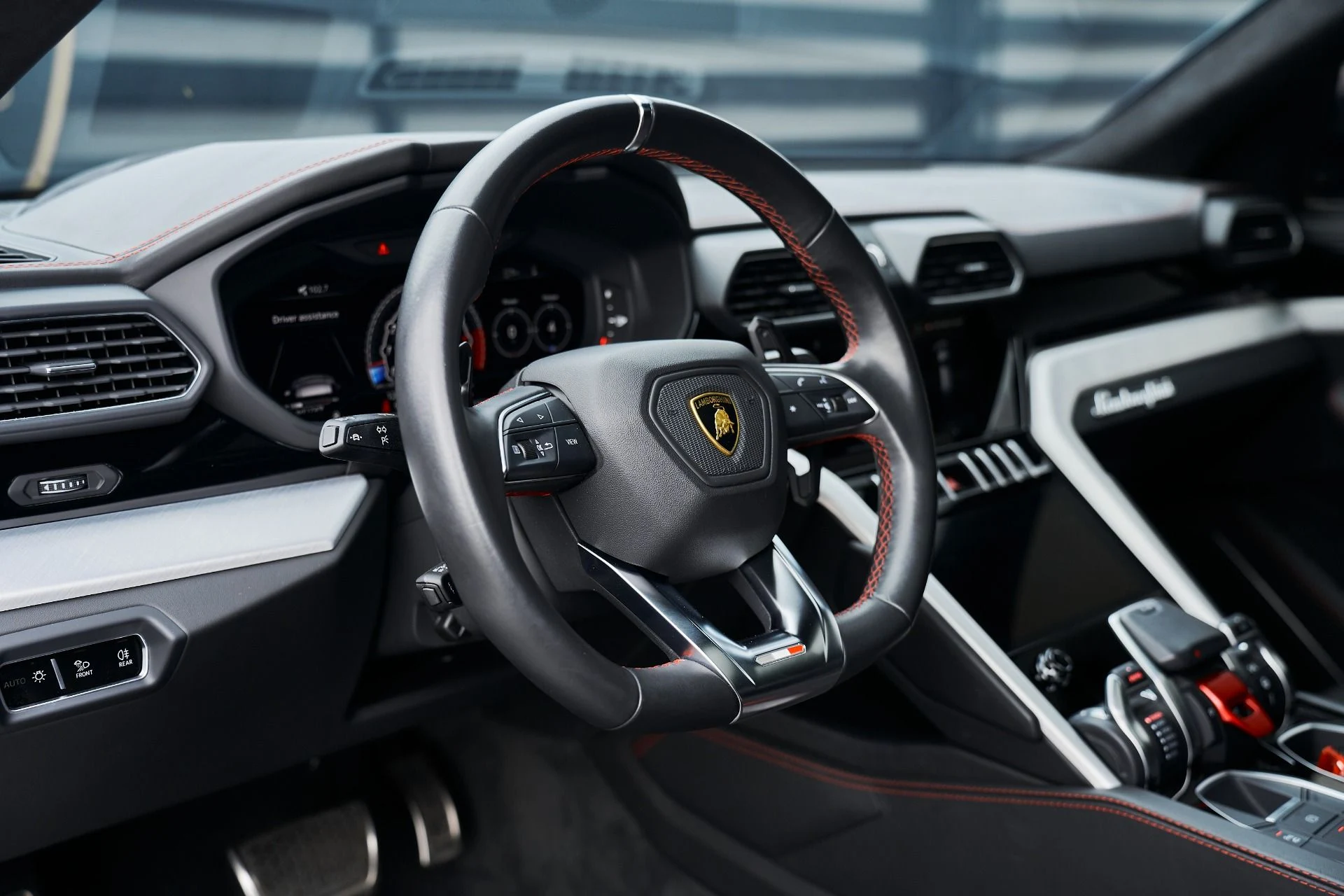 mph032_863550868_Used_2021_Lamborghini_Urus_1763157081_6f68258b5c