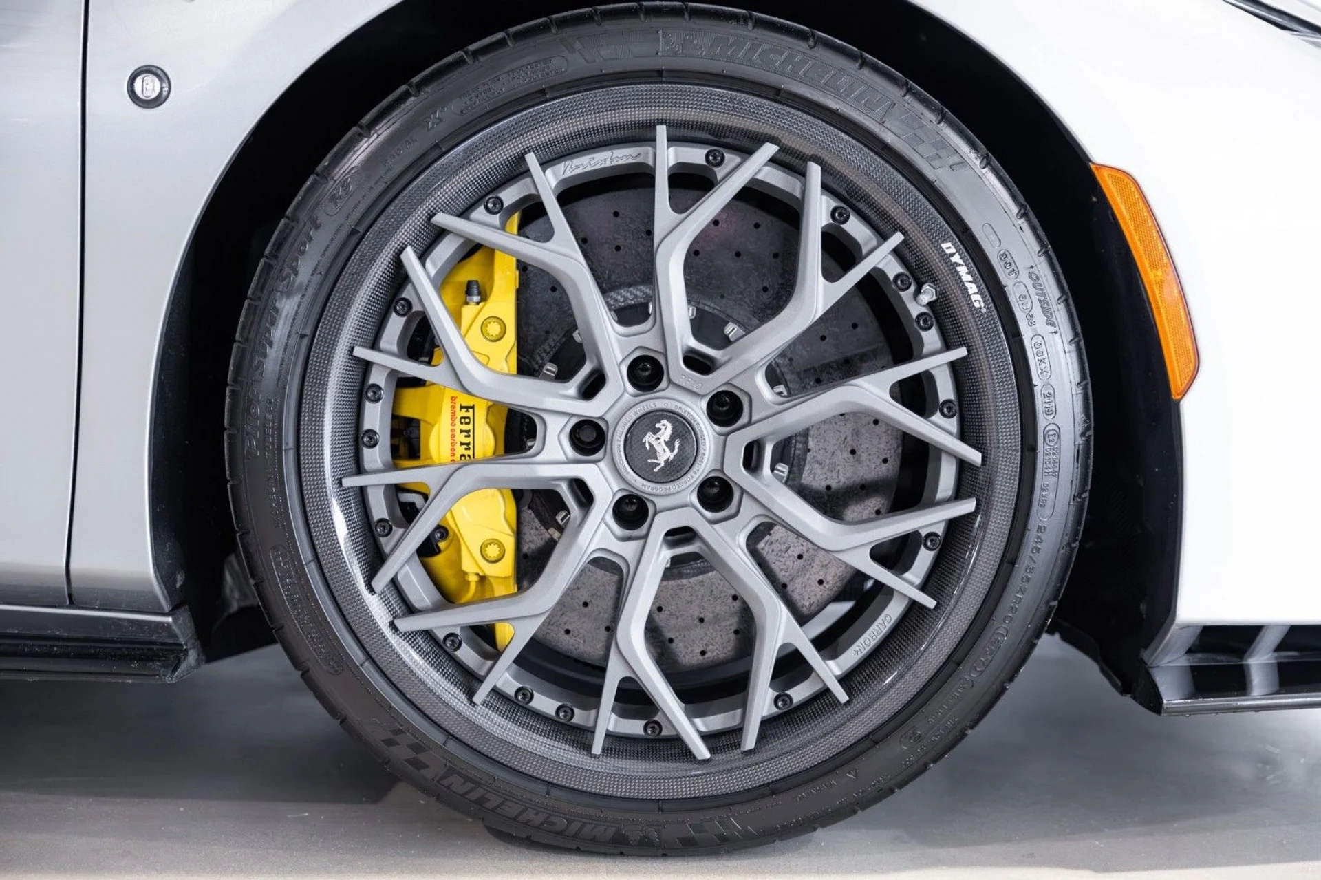 mph032_86358854_s_Q_18b0f777ca