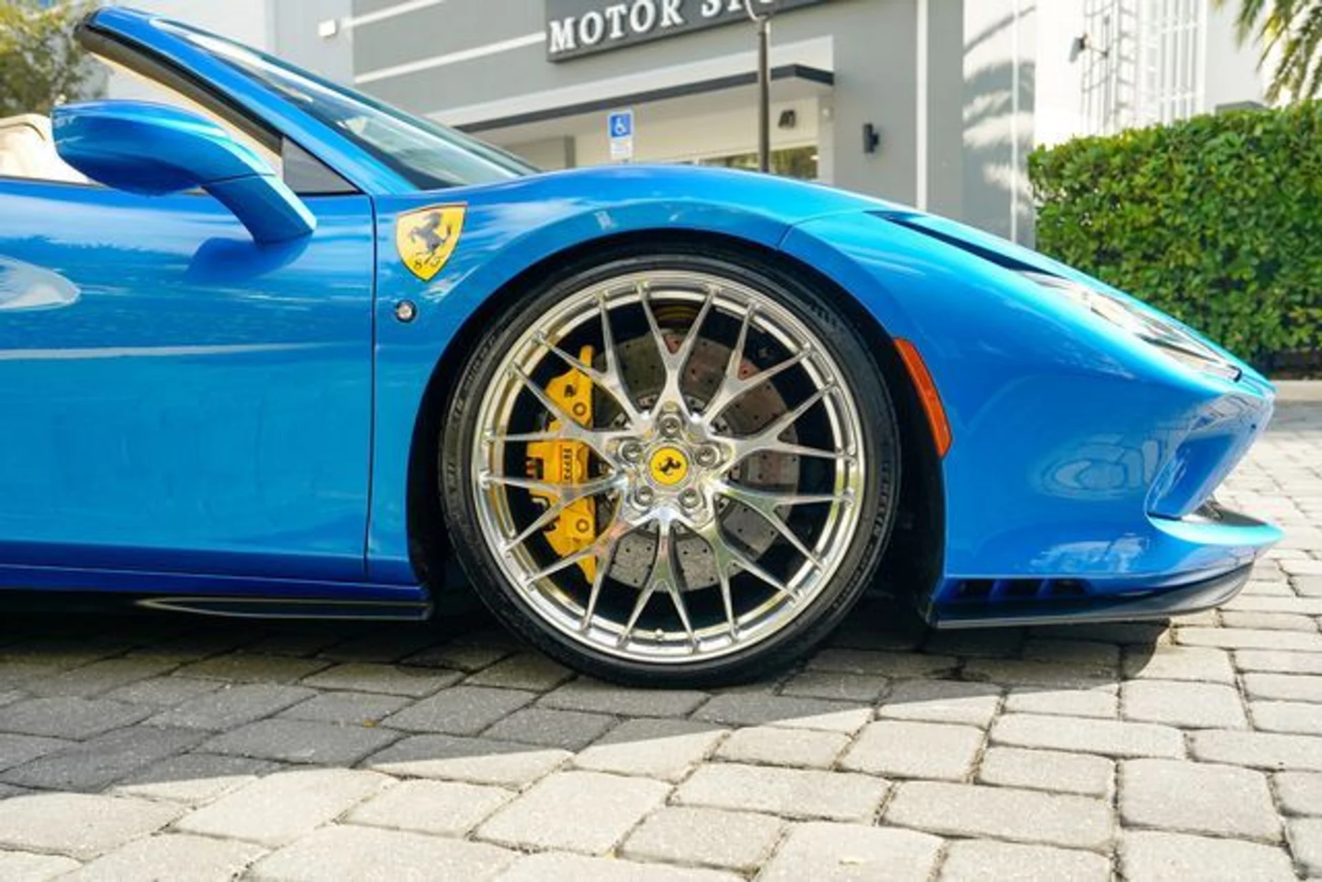 mph032_867400314_22977757_33_b90eaad1ff